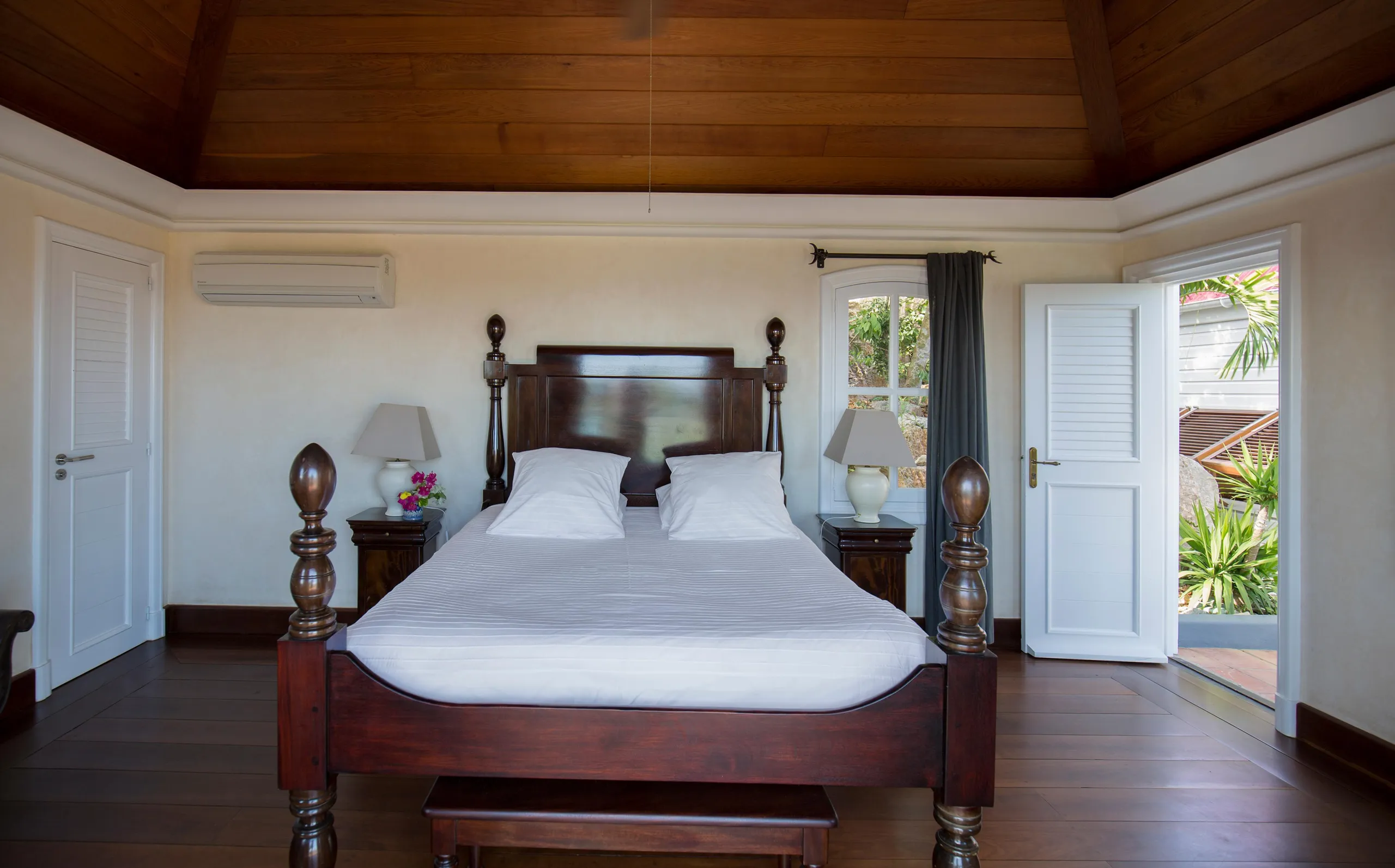 Phenomenal Paradise Villa with Private Pool and Ocean Views — photograph 7