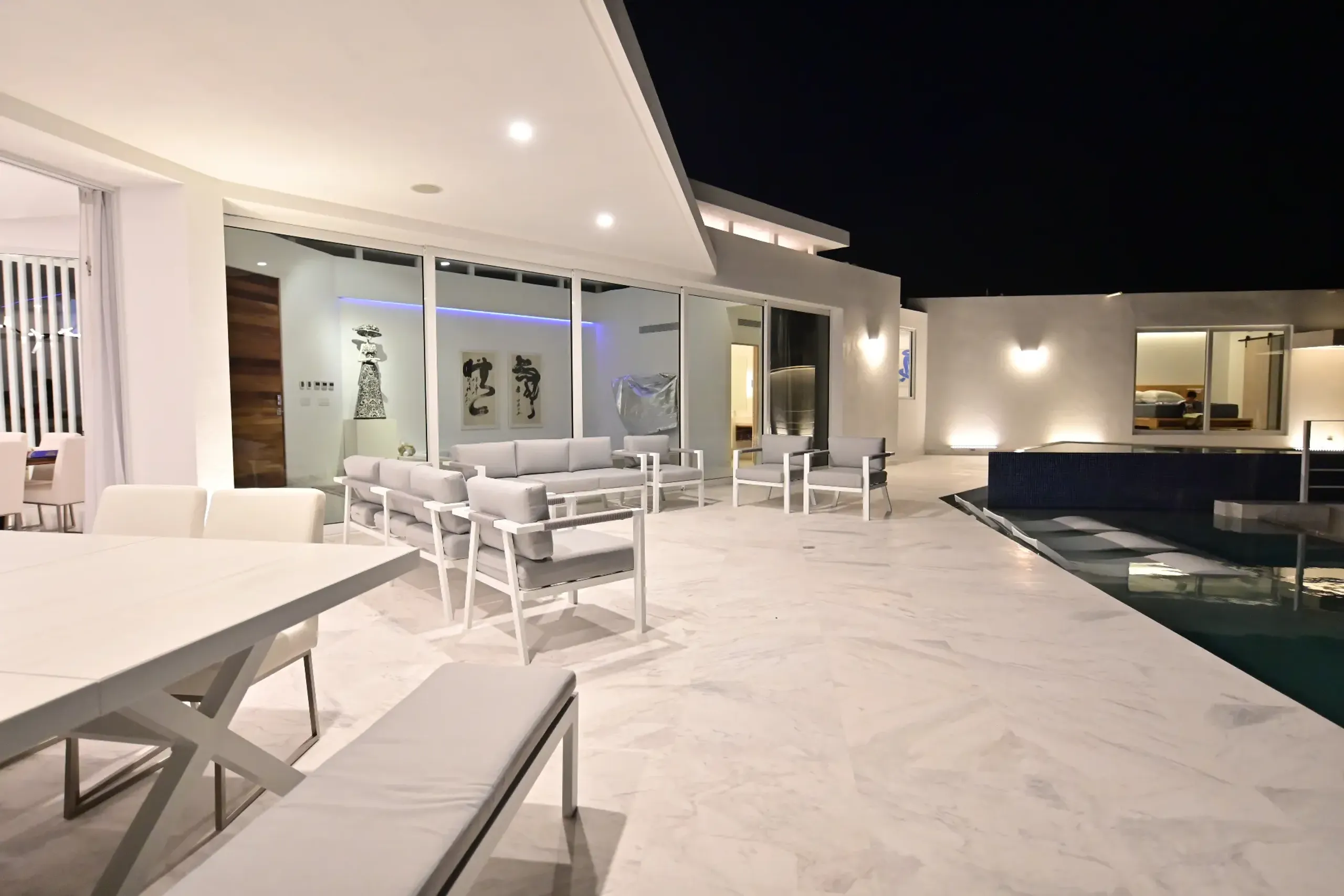 Pedregal Grandview Estate with Infinity Pool and Perfect VIews over the Marina — photograph 10