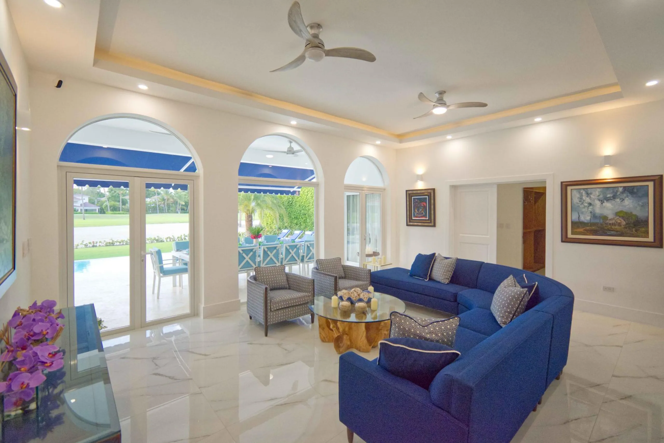 Lavish Luxury Villa in Tortuga Bay near Beach — photograph 9