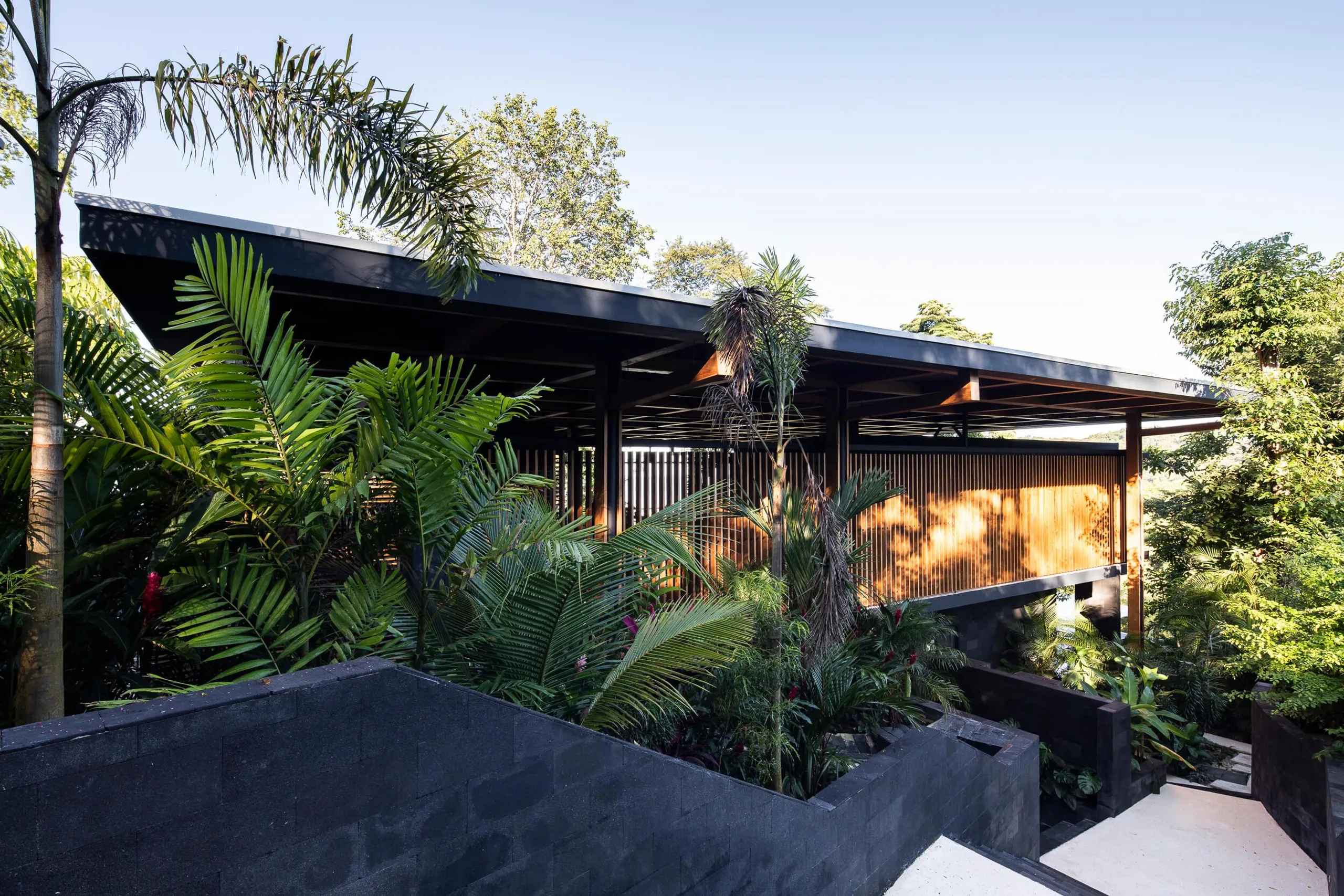 Santa Teresa's Finest Villa with Infinity Pool and Ocean Views — photograph 7