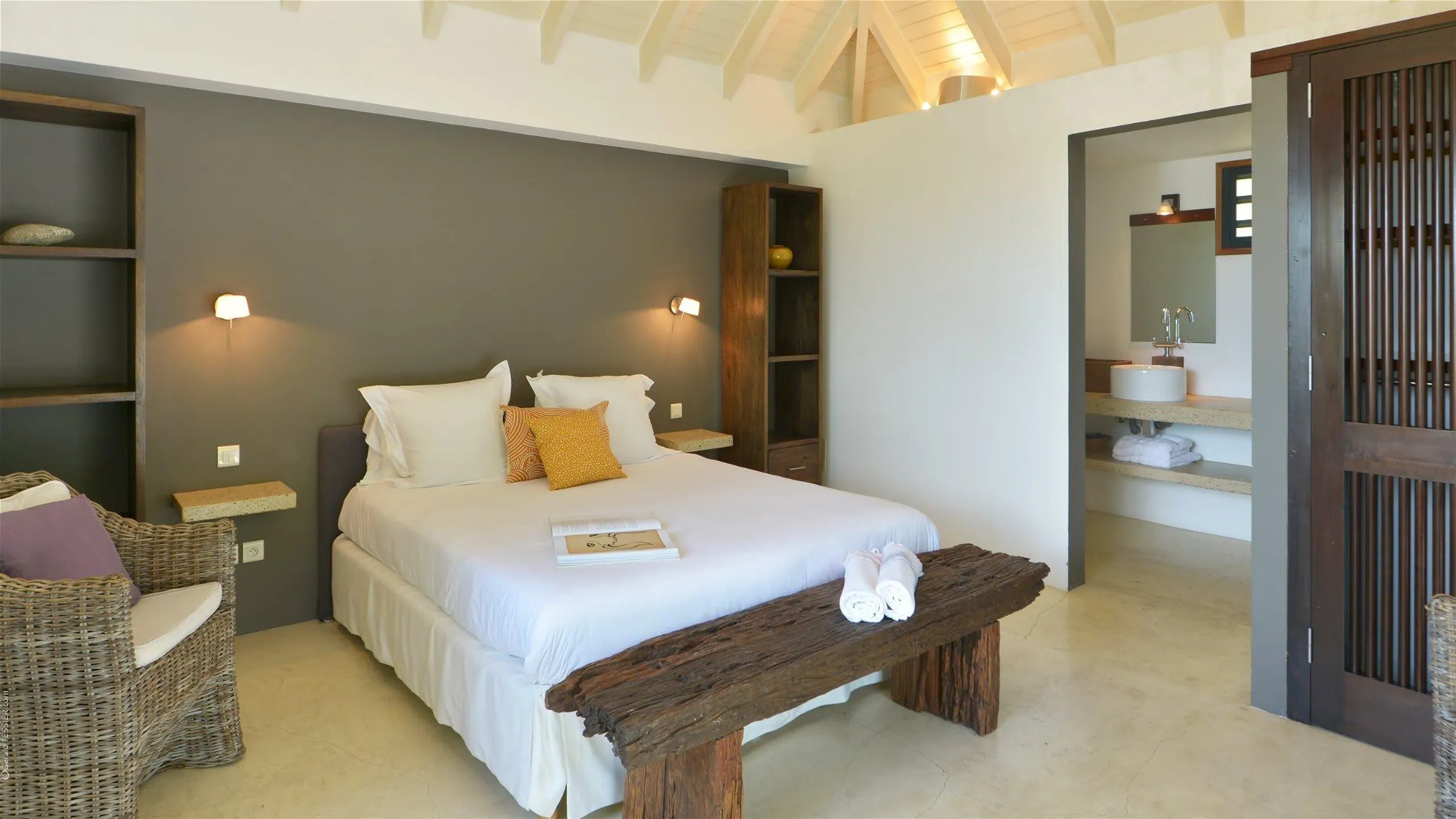 Refreshing Villa with Private Pool and High-Quality Amenities — photograph 12