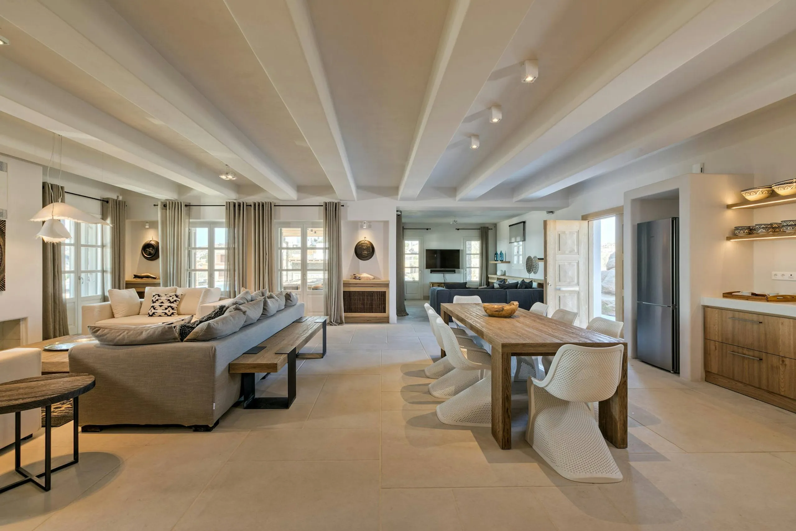 Breathtaking Ocean-Breeze Villa with Private Pool and Gazebo — photograph 12