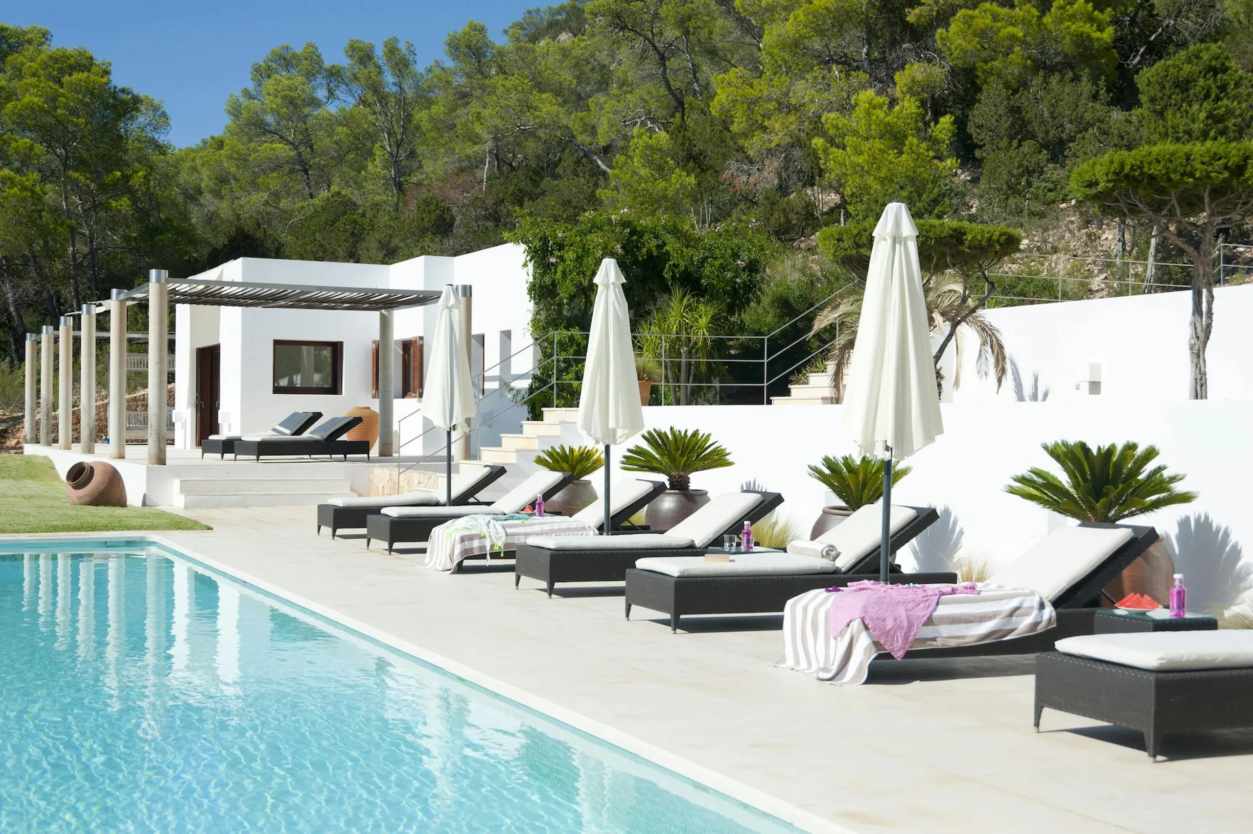 Radiant Oceanview Villa in Ibiza with Private Pool and Playground — photograph 5