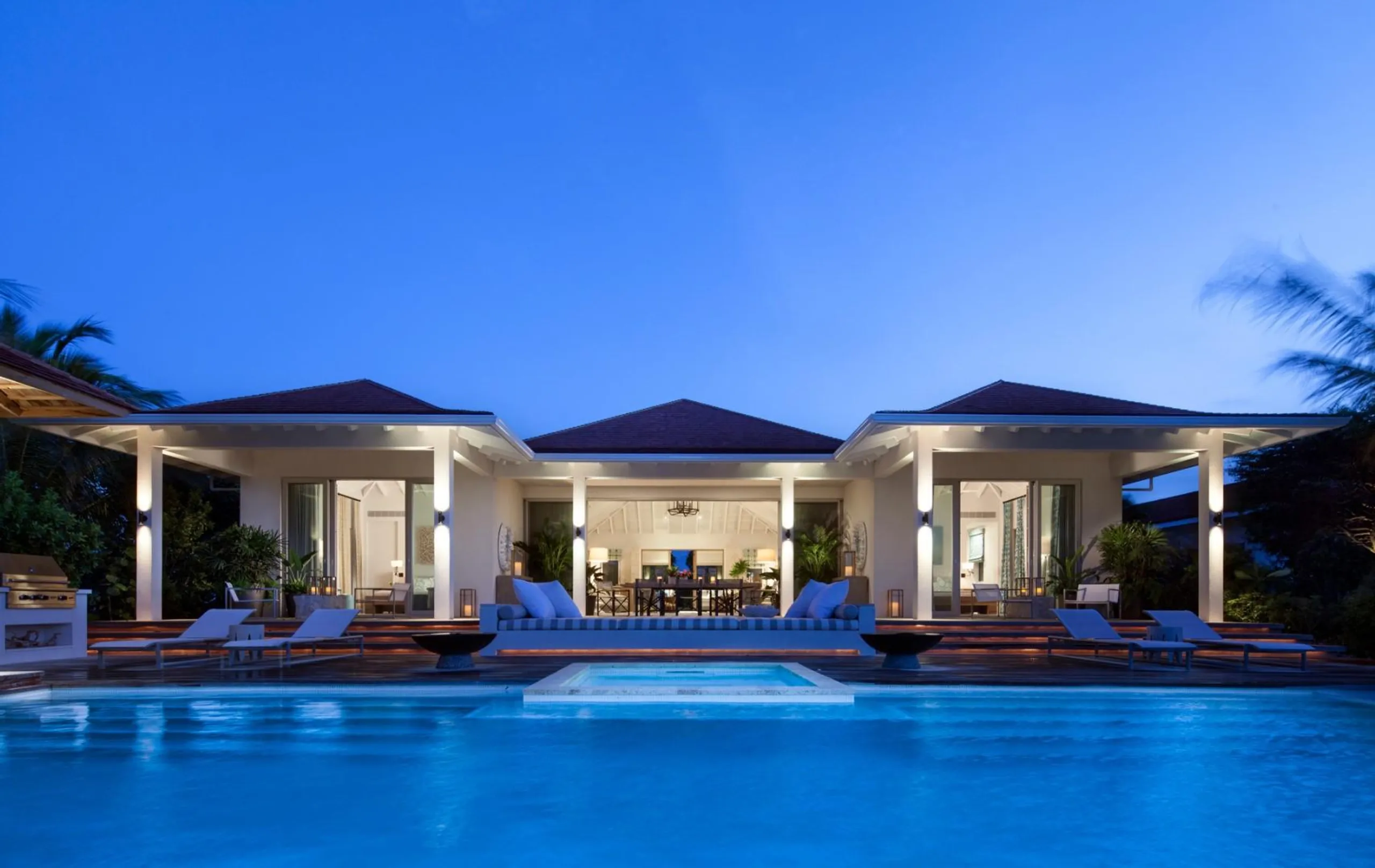 Boho Chic Luxury Villa with Private Pool on Grace Bay, Grace Bay