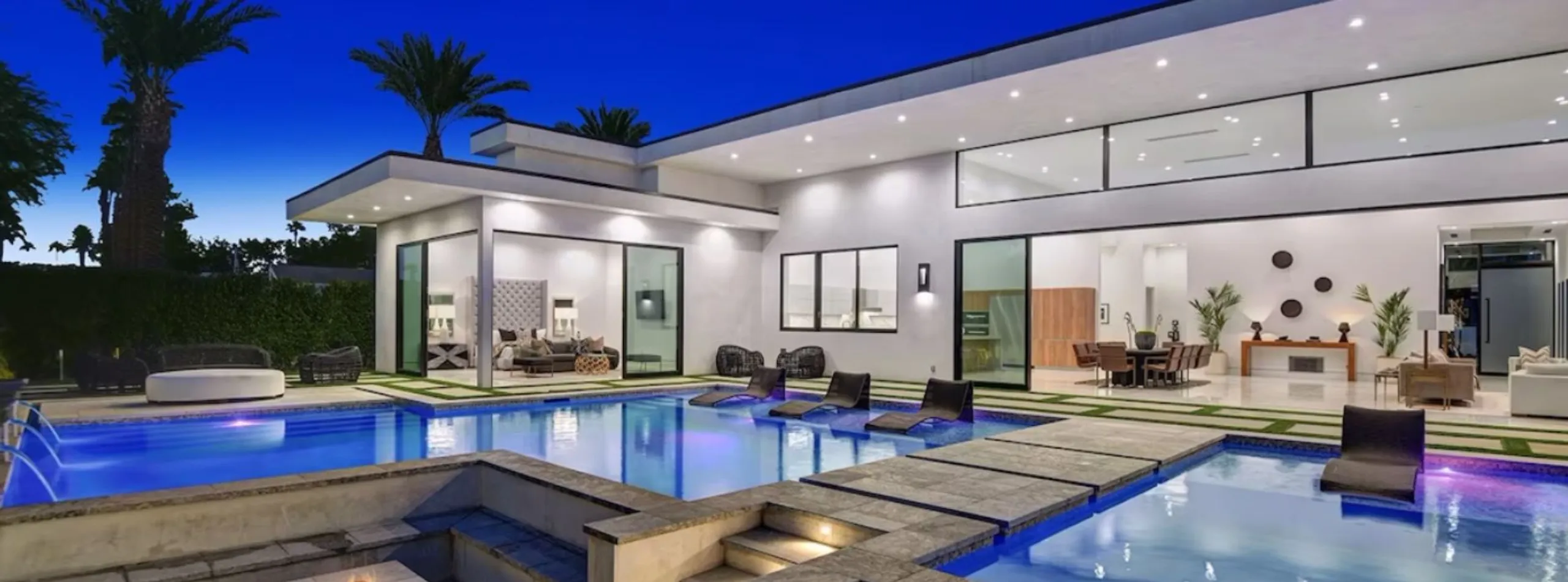 Brand-New Modern Chic Estate with Private Pool, Spa and Panoramic Mountain Views — photograph 3