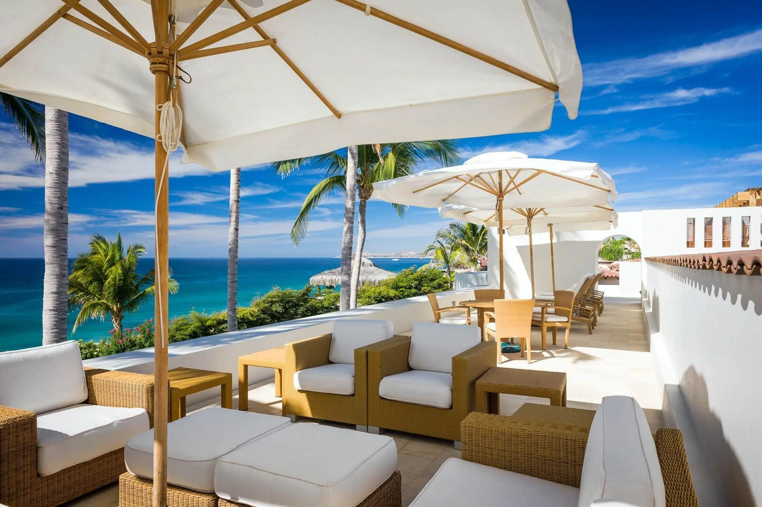 Masterpiece 17,000sq ft Villa Haven with Private Pool on the Shores of Puerto Los Cabos — photograph 4