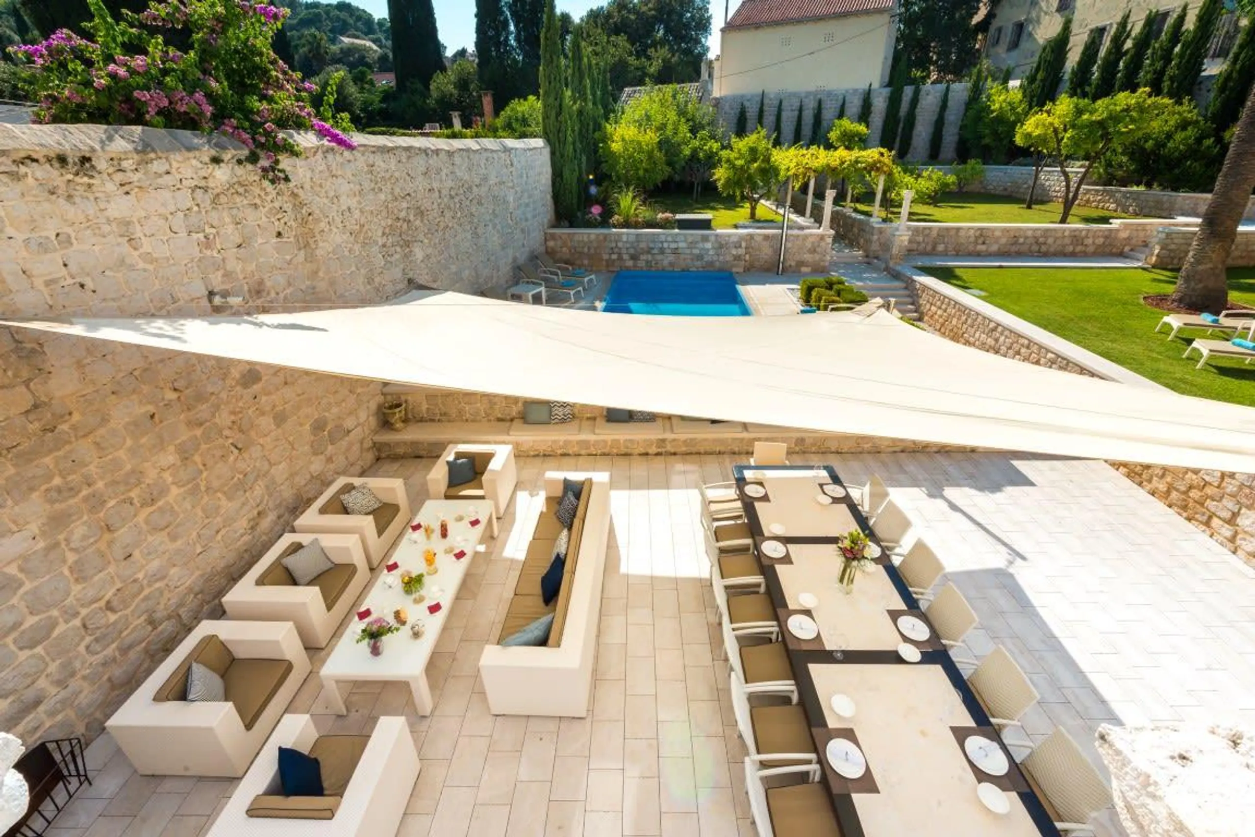 Plentiful Villa in the Quiet Bay of Zaton with Private Pool and Sea View — photograph 2