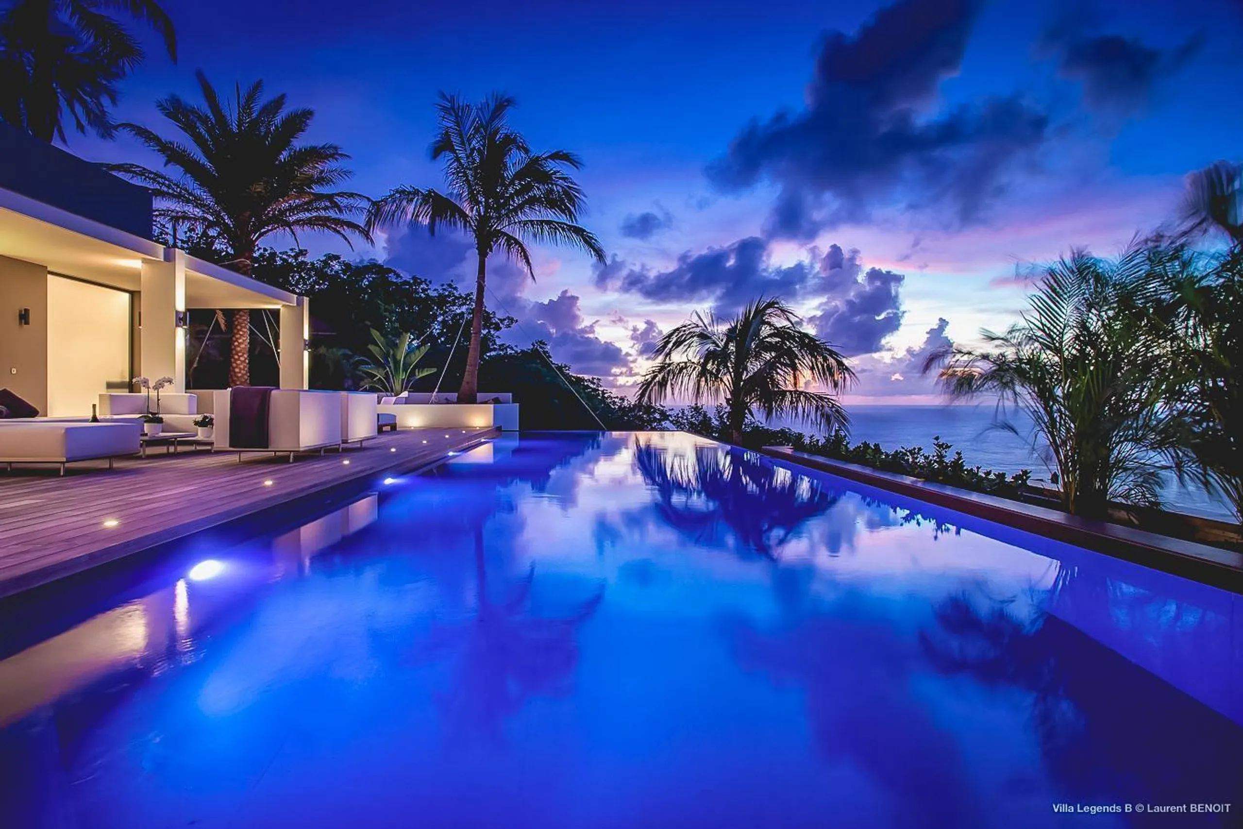 Serene Oceanside Villa with Private Pool and Stunning Views — photograph 2