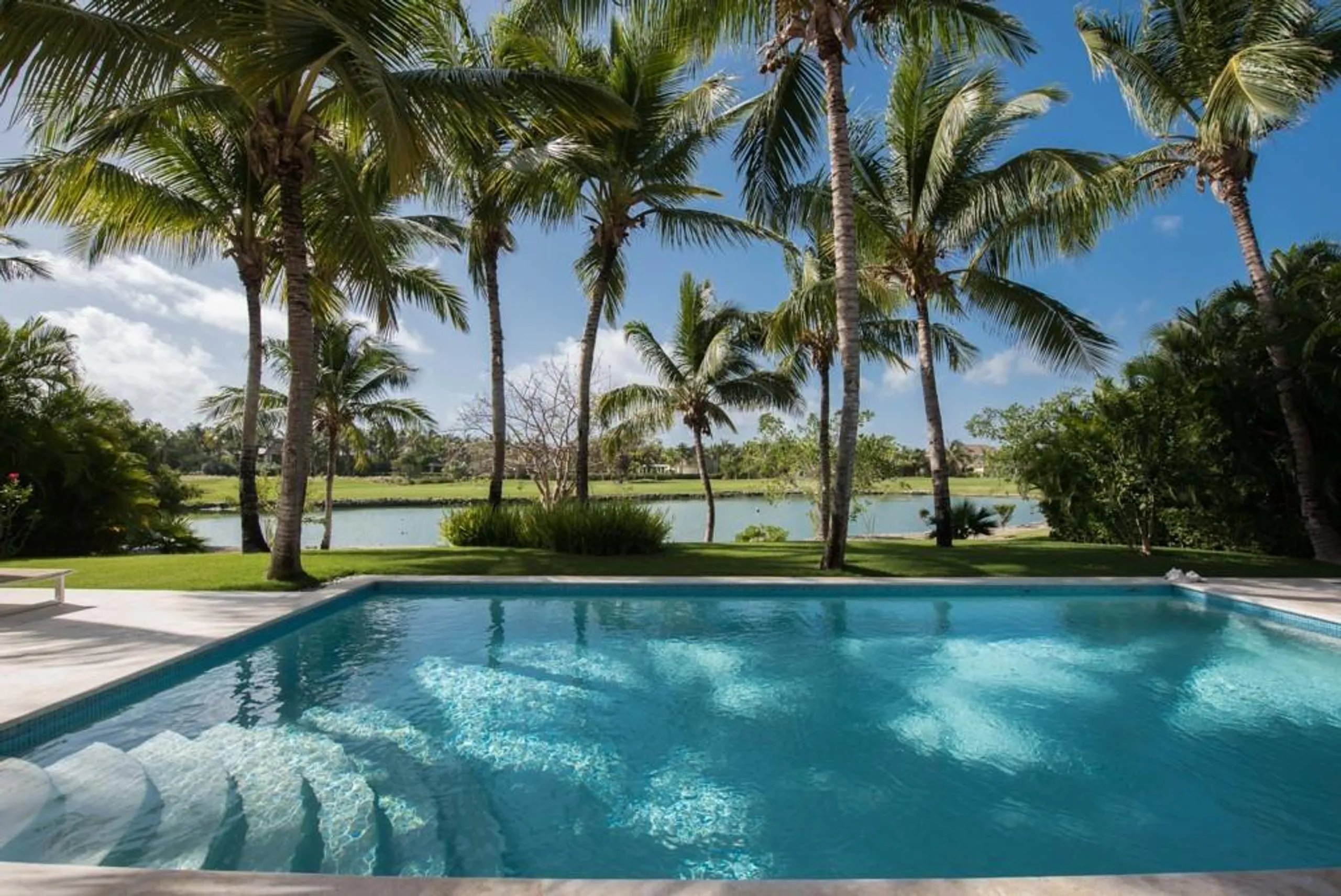 Luxurious Lake Front Villa with Open Design and Private Pool, Punta Cana