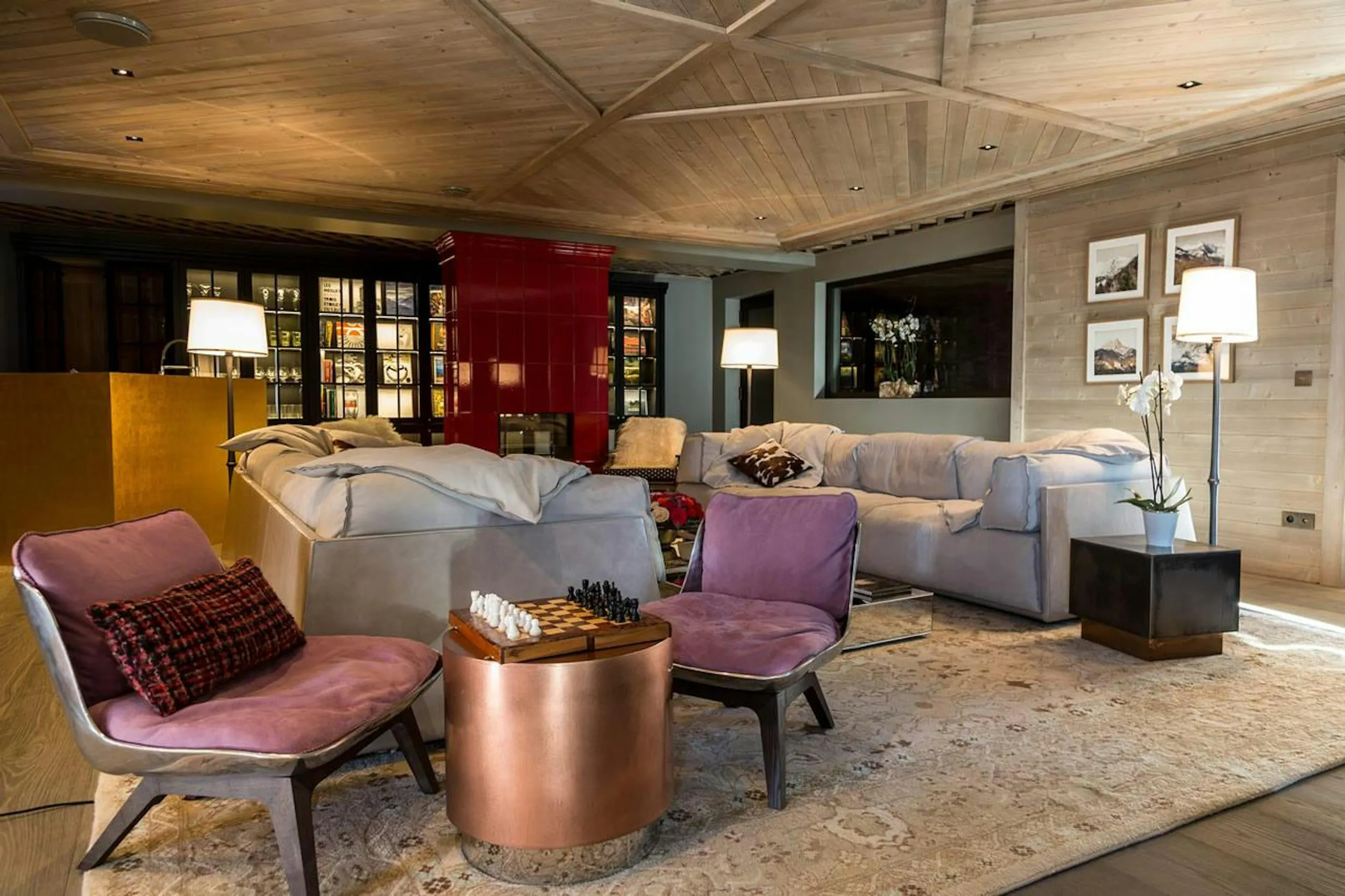 Grand Val Thorens Luxury Chalet with Private Pool, Jacuzzi, and Entertainment Room — photograph 8
