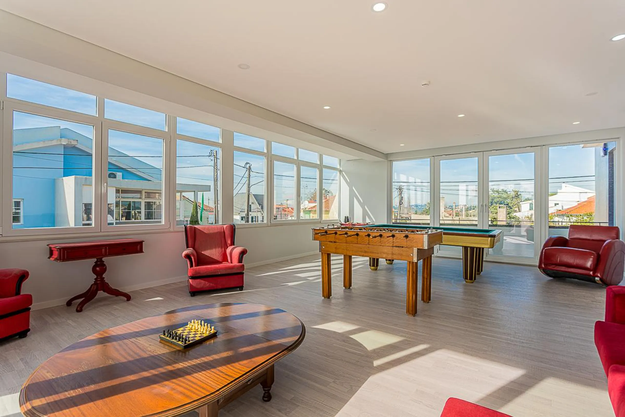 Impeccable 9 Bedroom Villa with Private Heated Pool and Beach Access — photograph 12