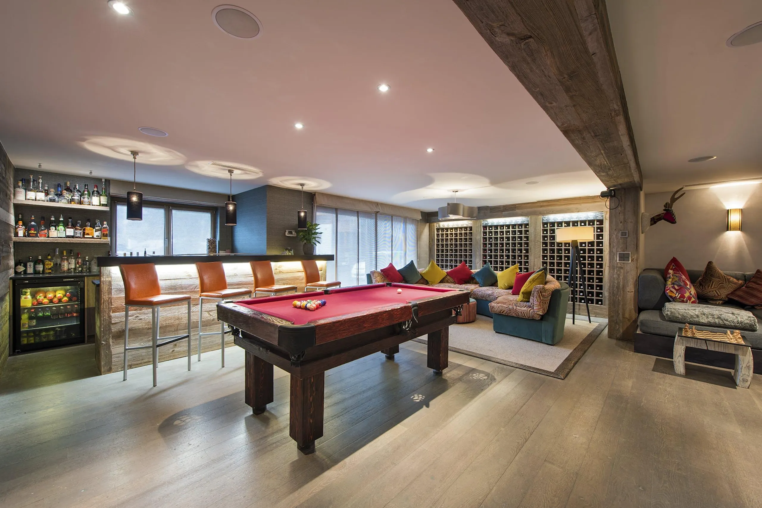 Verbier Mountain Retreat Chalet with Indoor Pool and Gorgeous Mountain Views — photograph 8