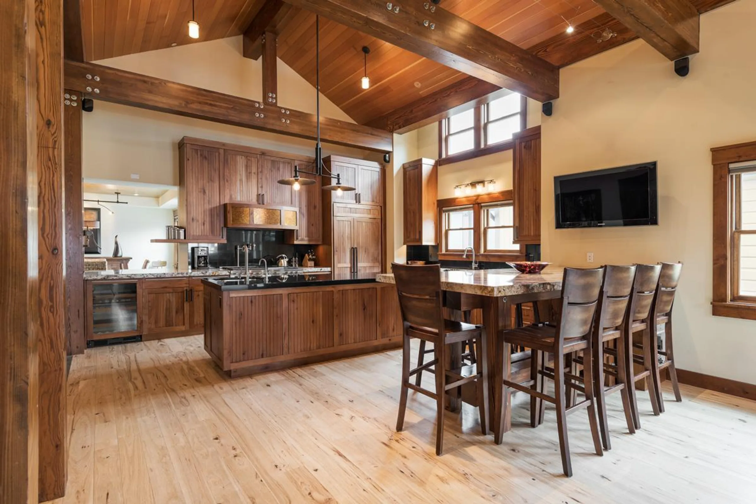 Superb Ski Villa with Fireplace — photograph 5