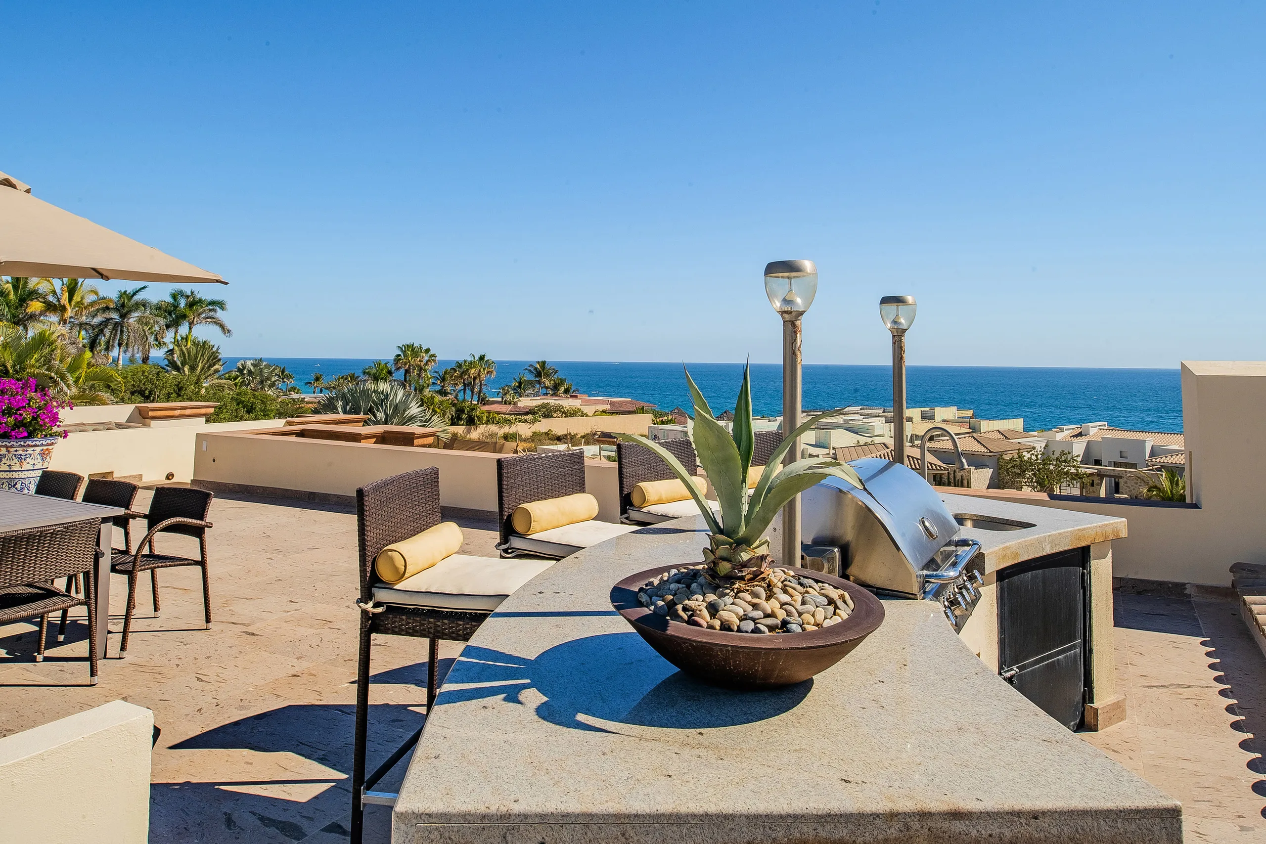 Hacienda Style Luxury with Private Pool and Sea of Cortez Views — photograph 11