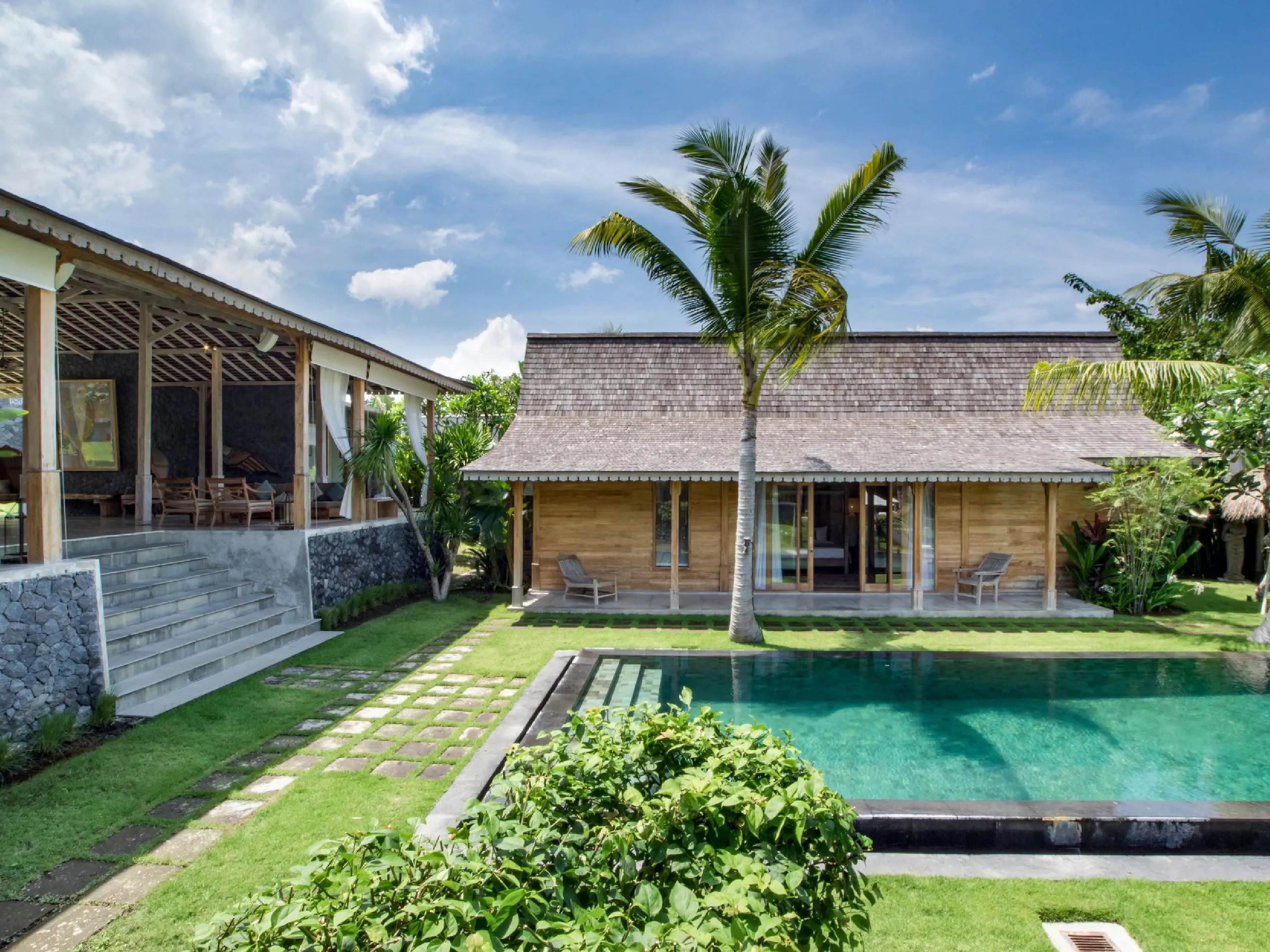 Grand Bali Estate with Large Private Pool and Lush Grounds — photograph 8