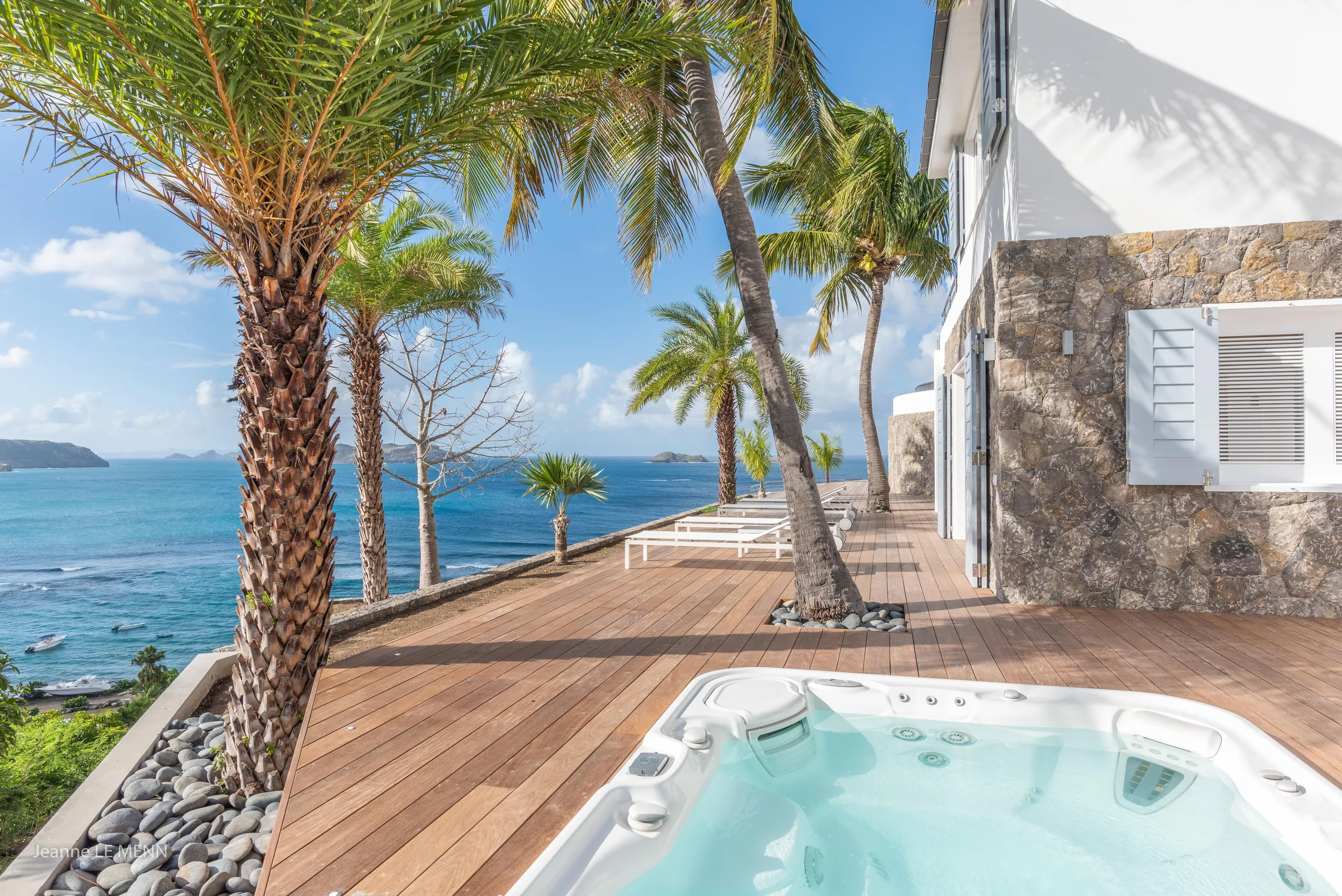 Spectacular Oceanview Villa with Infinity Pool and Jacuzzi — photograph 5