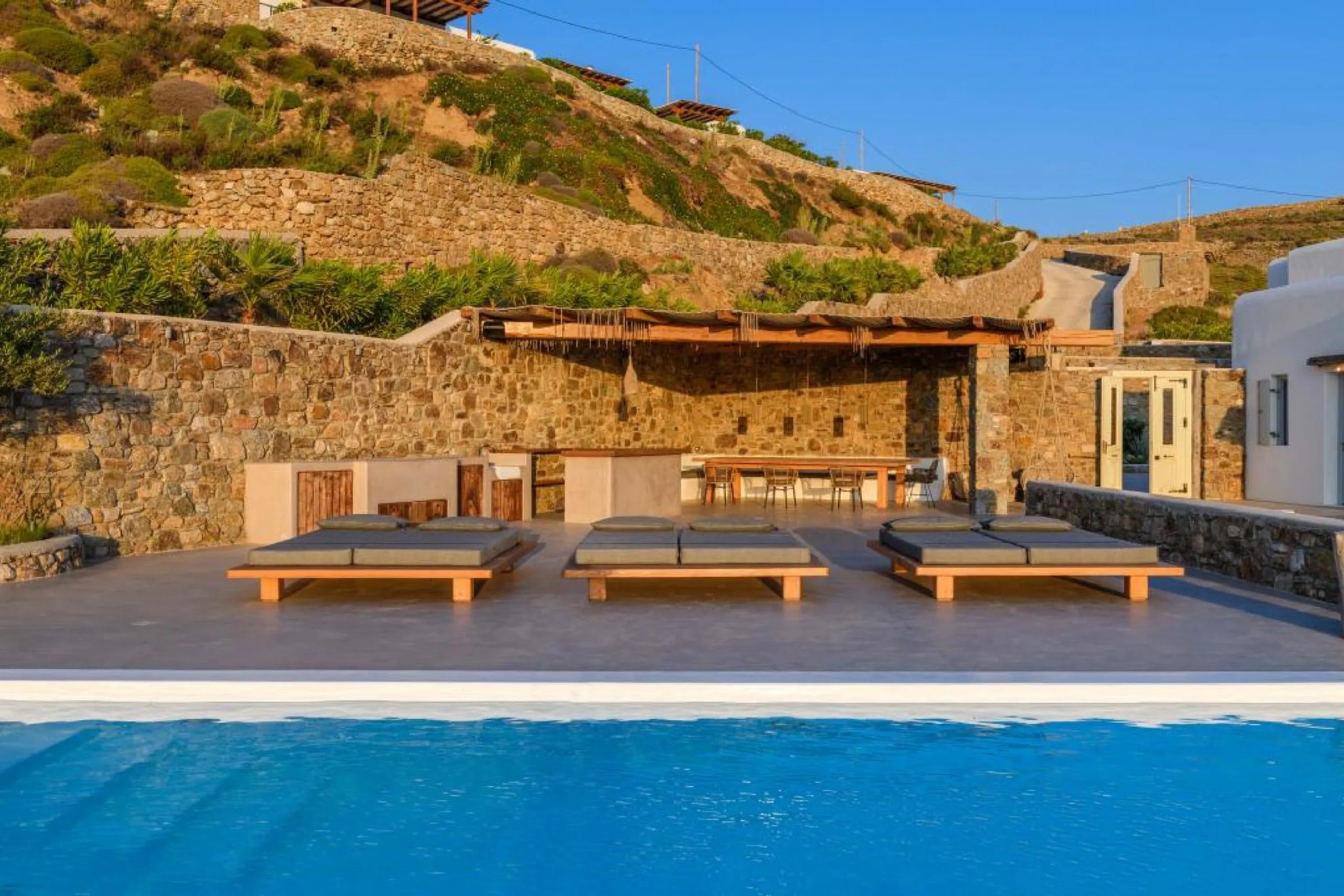 Mykonos Greek Style Villa with Stunning Sea Views — photograph 7