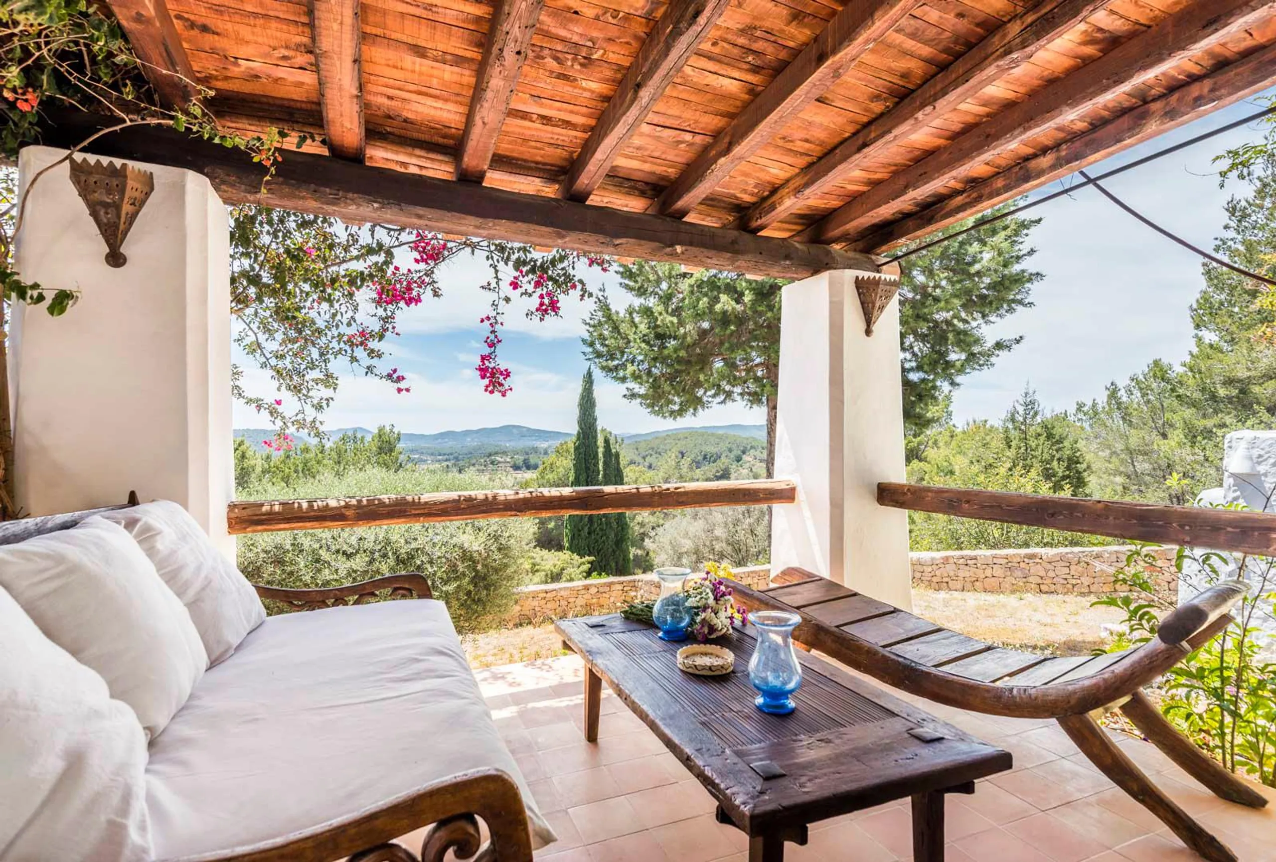 Authentic Finca Charm with Private Pool and Countryside Views — photograph 9