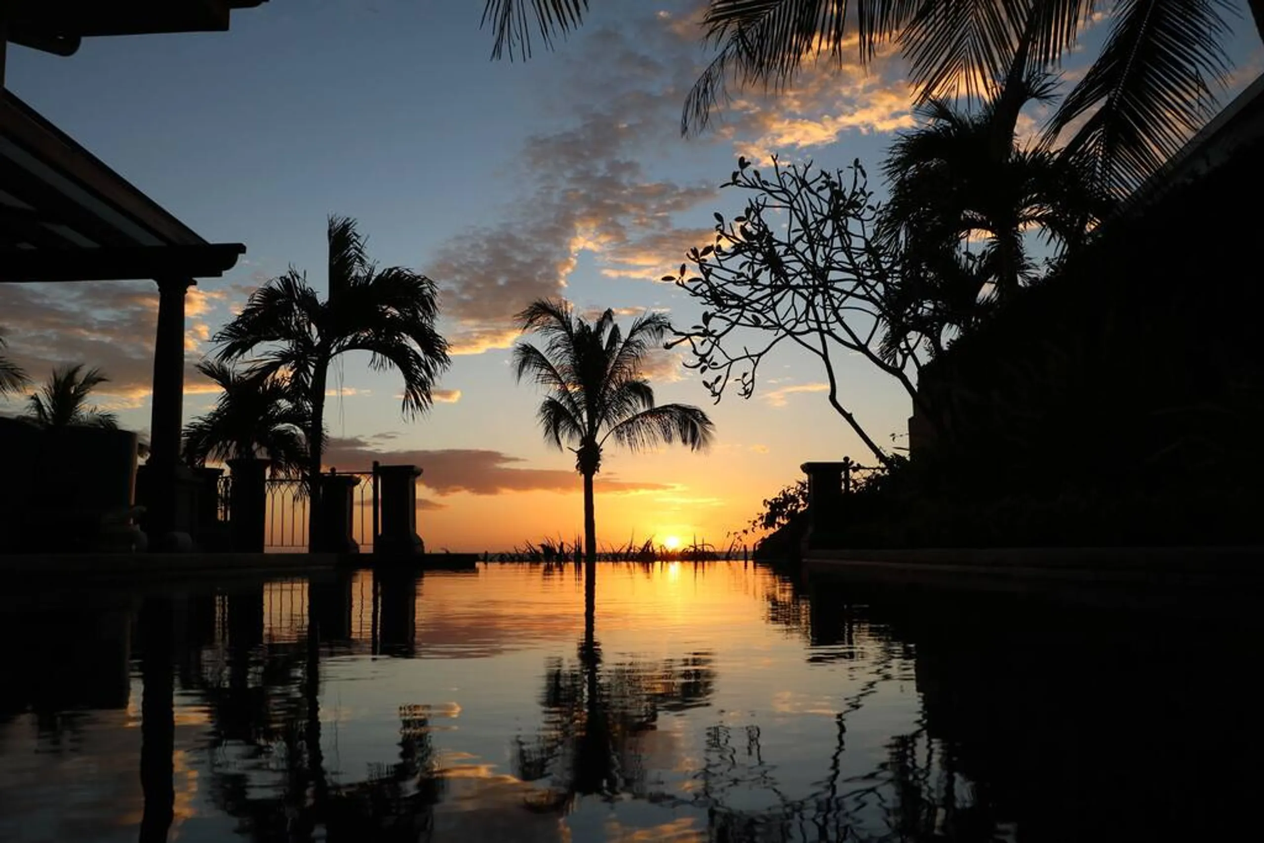 Seaside Tamarindo Villa with Private Infinity Pool, Ocean Views, Rancho, & Modern Comforts — photograph 11