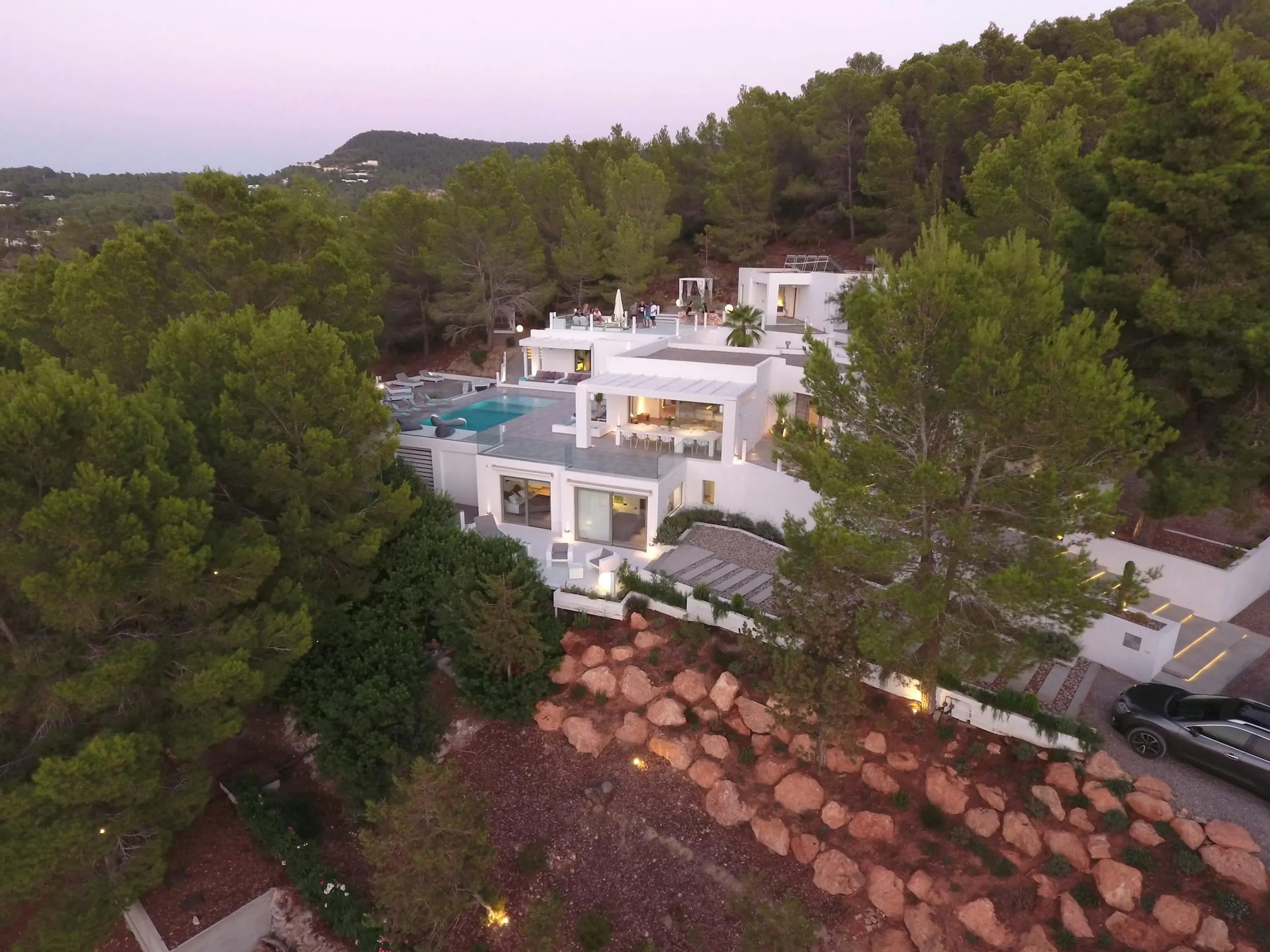 Marvelous Modern villa in Ibiza with Private Pool and Ocean Views — photograph 2