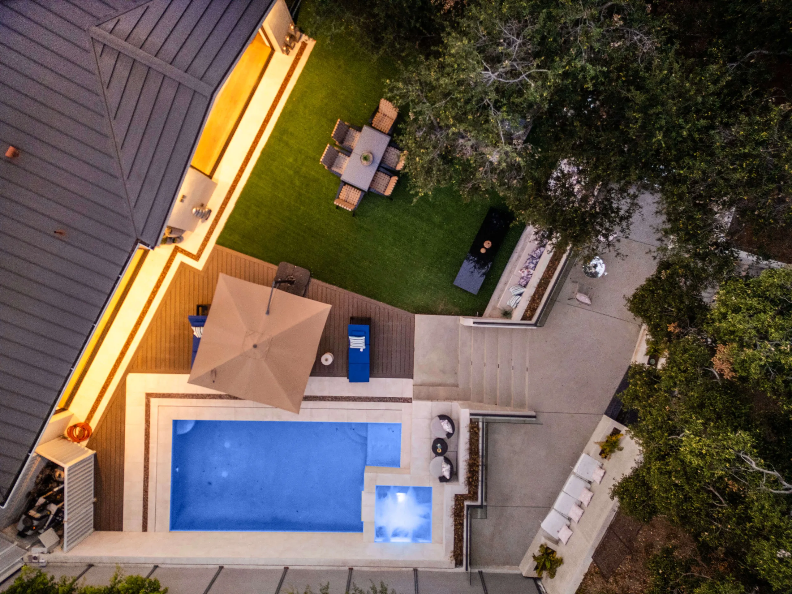 Sophisticated Laurel Canyon Villa with Pool and Backyard Lounge — photograph 4