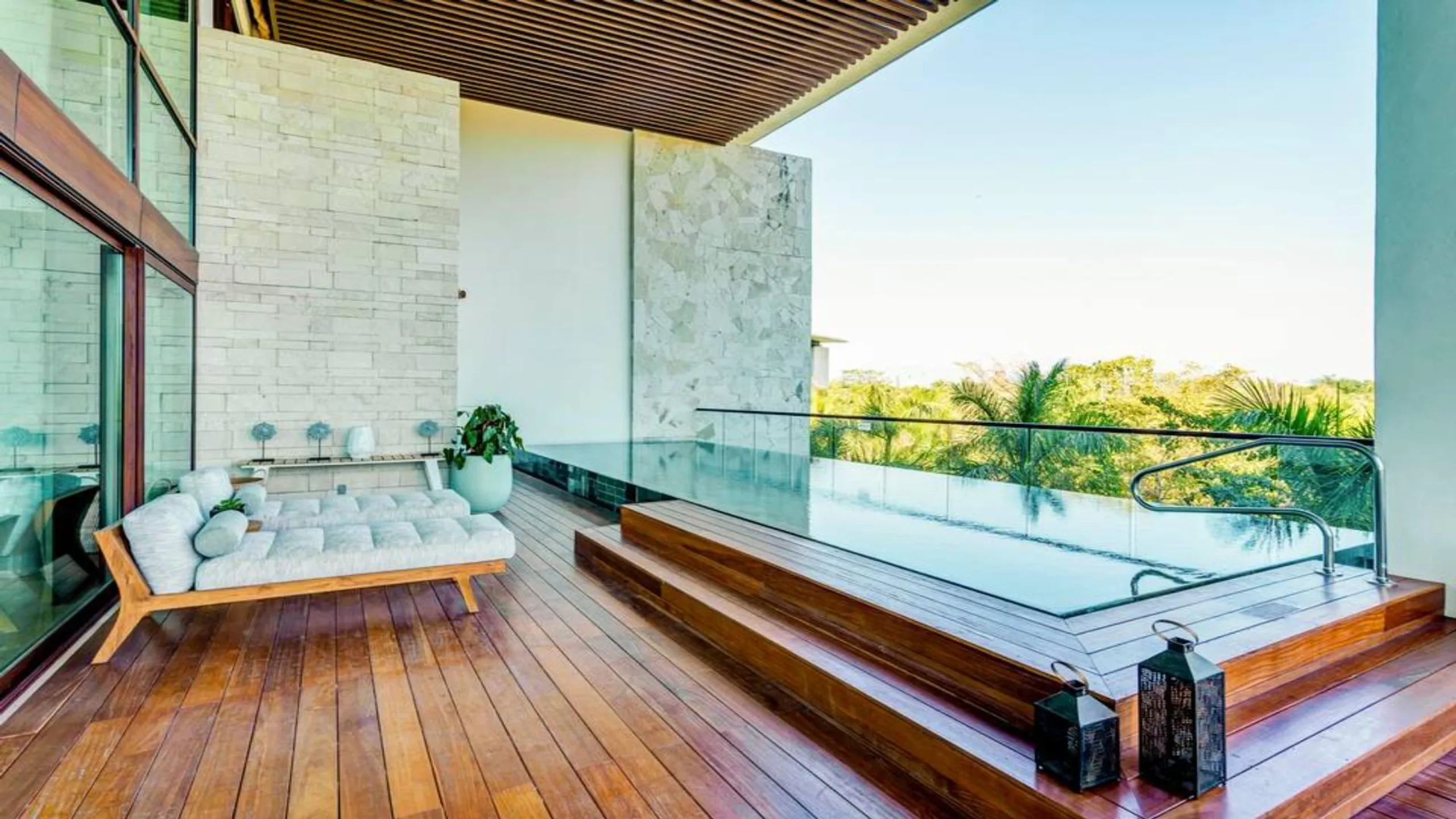 Azure Horizon Hideaway Estate with Resort Access, Nuevo Vallarta
