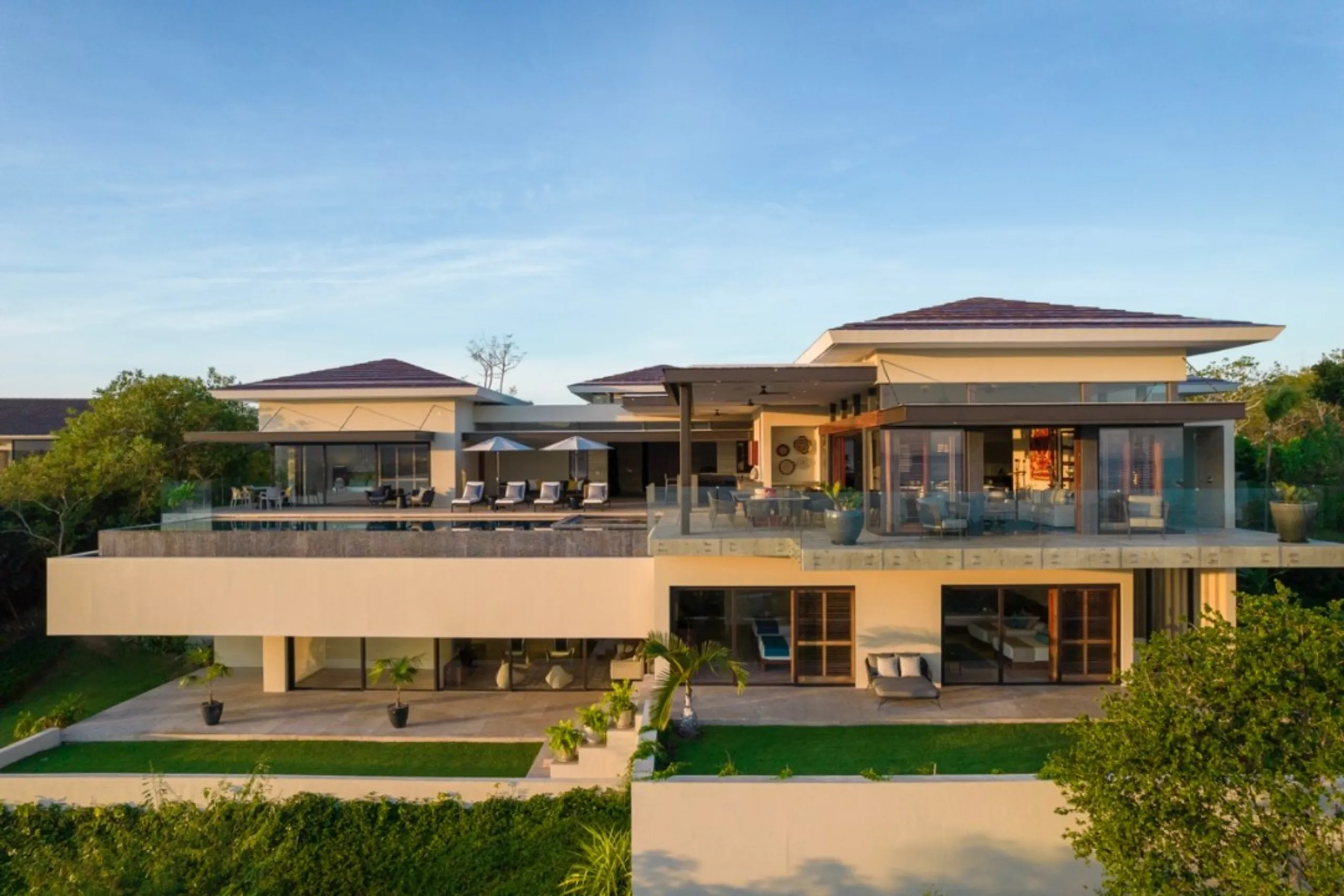 Brand-New Punta Mita Luxury Villa with Private Pool, Gym & Ocean Views — photograph 2