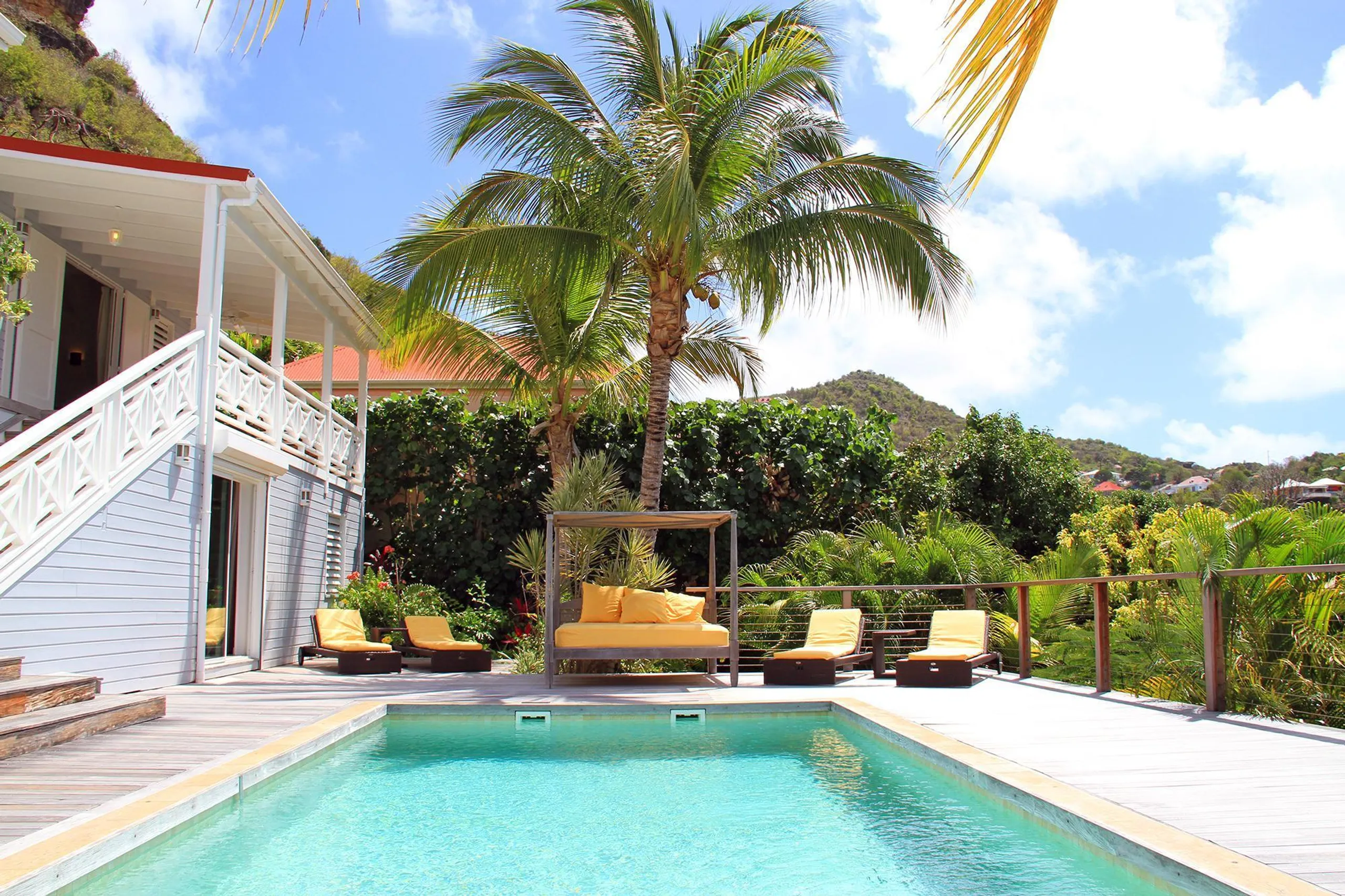 Glorious Oceanview Villa with Private Pool and Walks to Beach — photograph 3