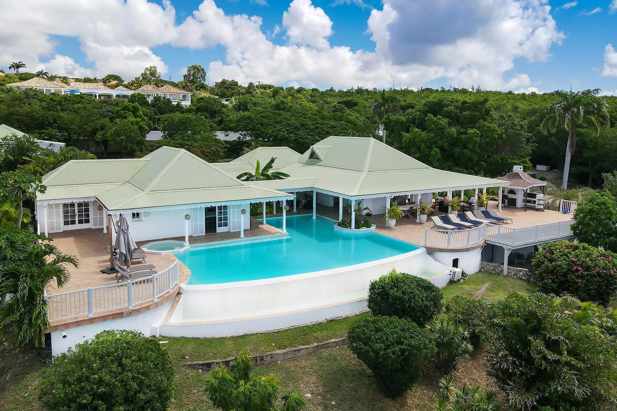 Classic Caribbean Luxury Villa with Infinity Edge Pool, Terres Basses
