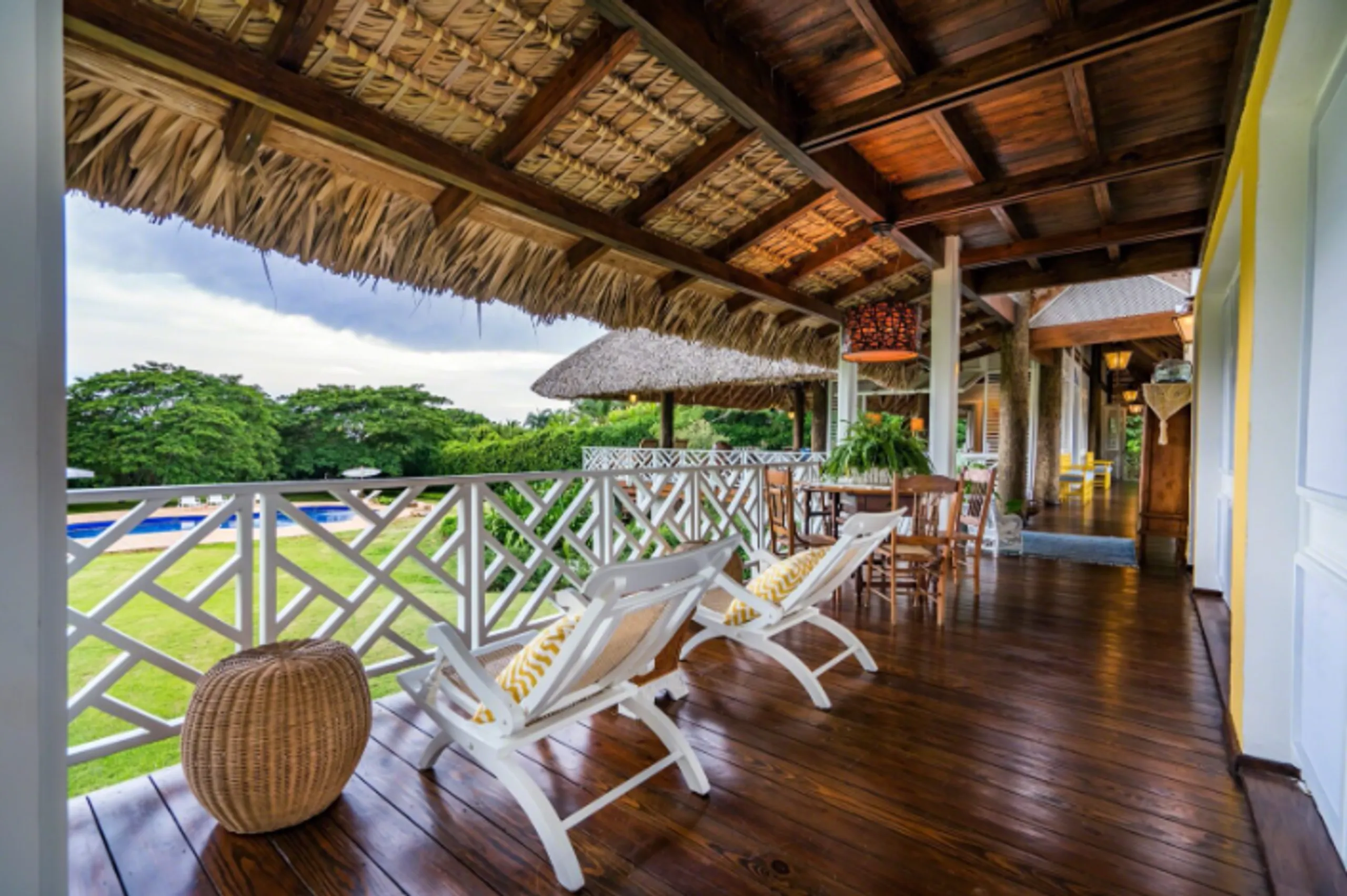 Spacious Caribbean Estate with Private Pool and Lovely Grounds — photograph 9