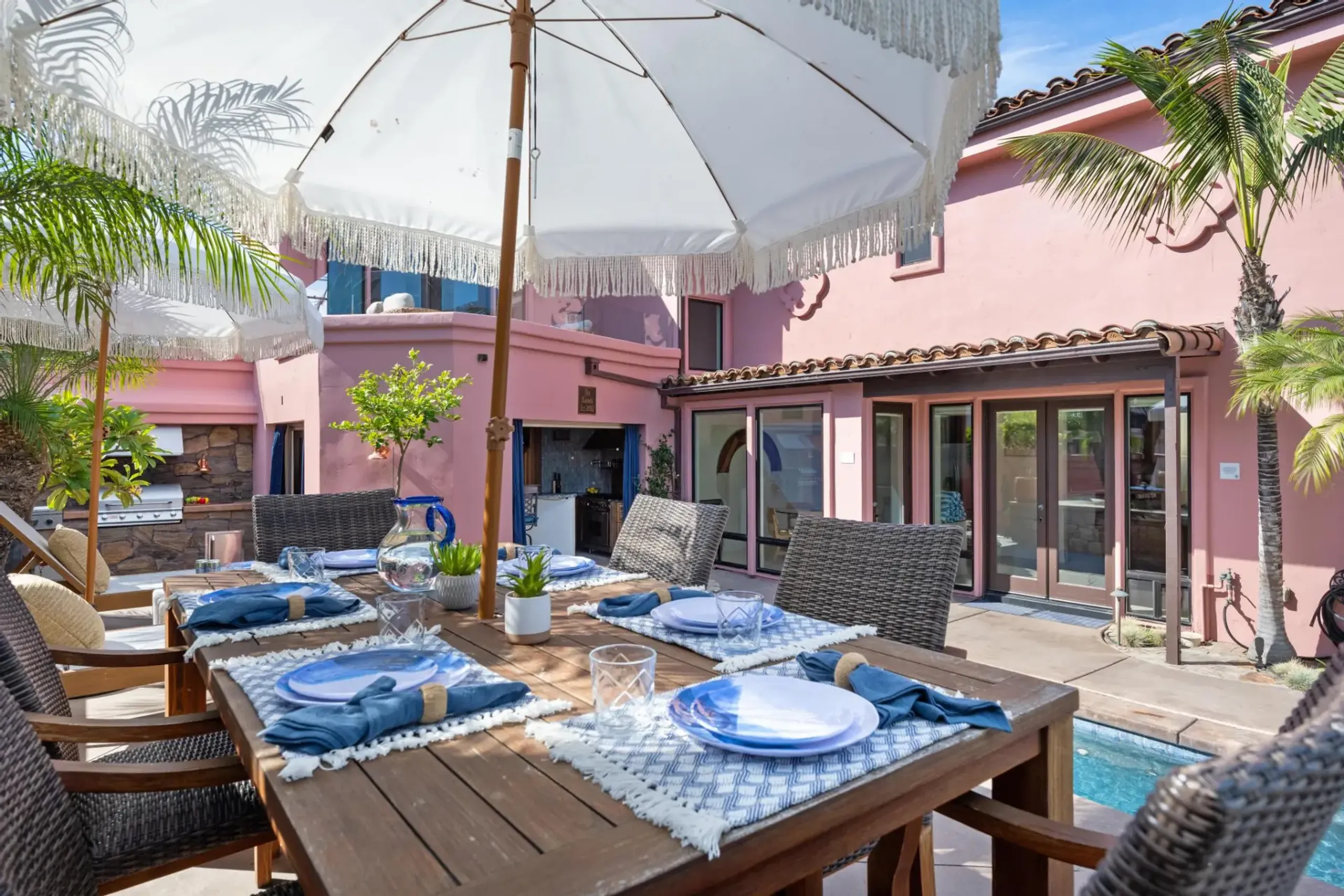 Exhilarating Mission Bay Waterfront Villa with Private Pool, Spa, Bay Views & Beach Access — photograph 10