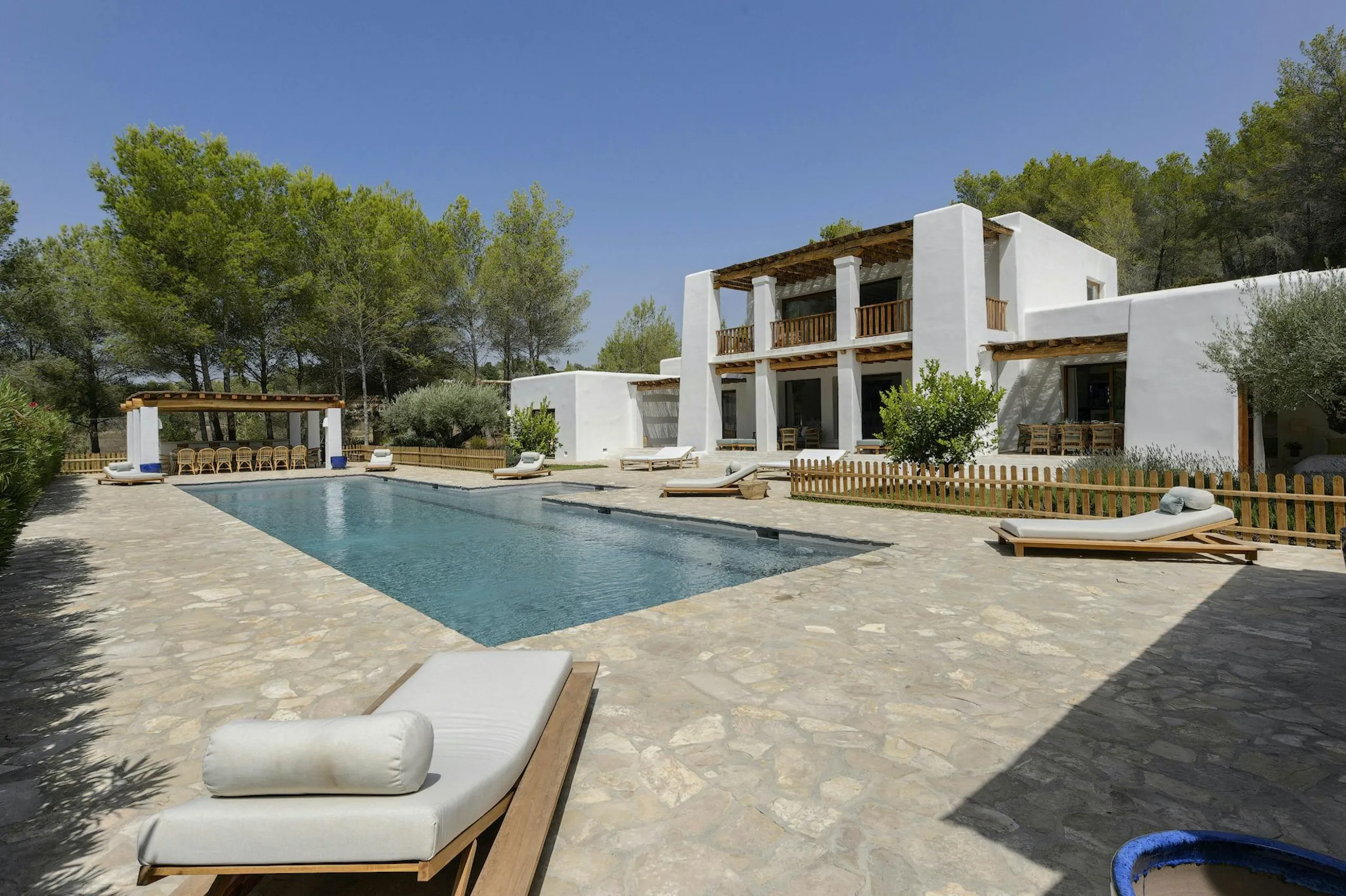 Outstanding Modern Ibiza Estate with Private Pool, Movie Theater, and Gazebo — photograph 3