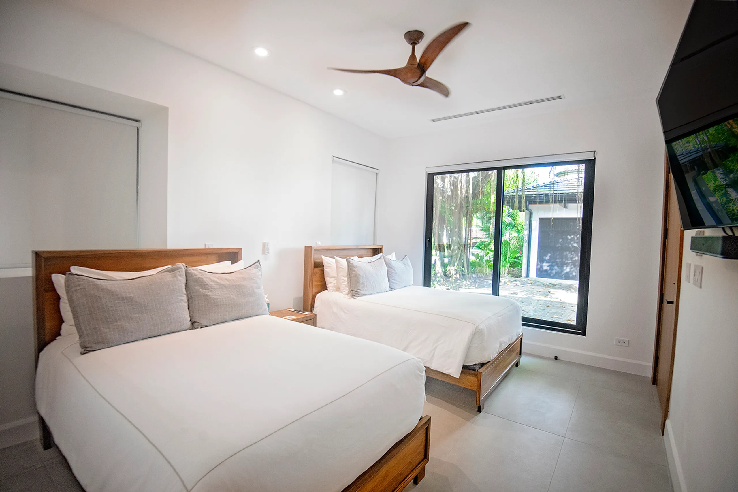 Stunning Los Sueños Villa with Private Infinity Pool, and Ocean Views — photograph 11