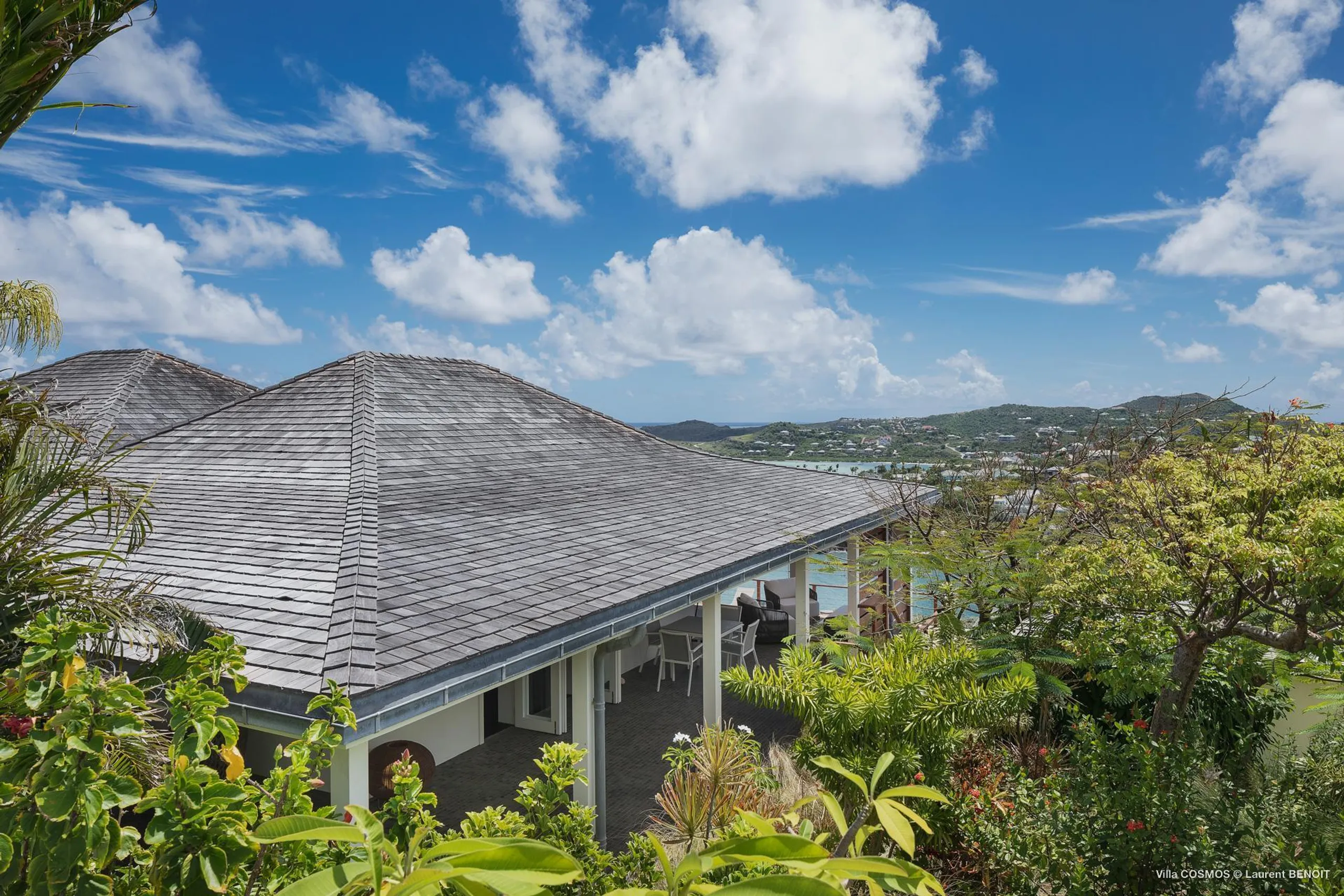 Magnificent Tropical Villa w/ Private Pool and Gourmet Kitchen — photograph 3