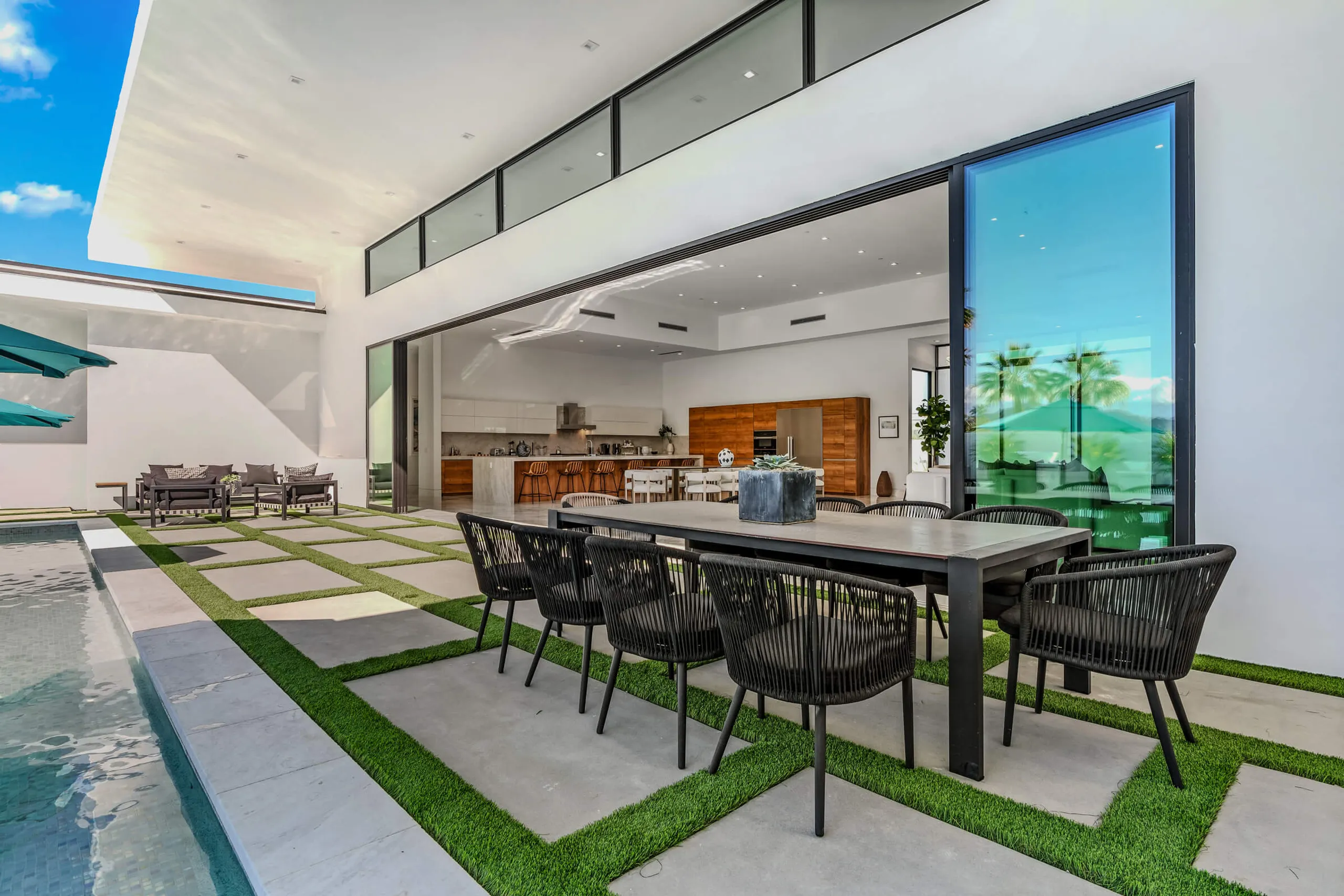 Elite Resort-Style Villa with Private Pool and Stunning Views — photograph 8