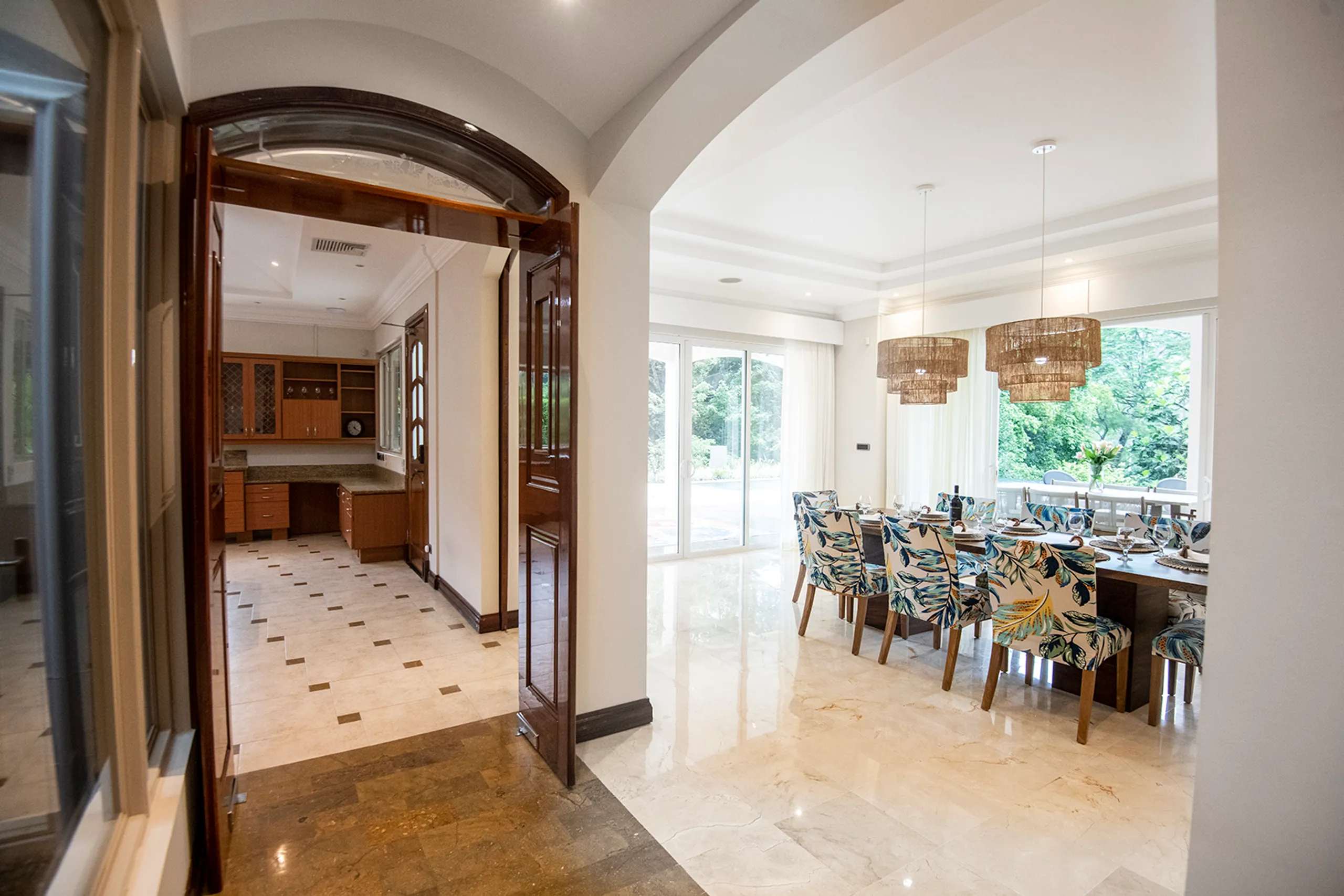 Stunning Costa Rica Villa with Private Infinity Pool, Jacuzzi, and Ocean Views — photograph 10
