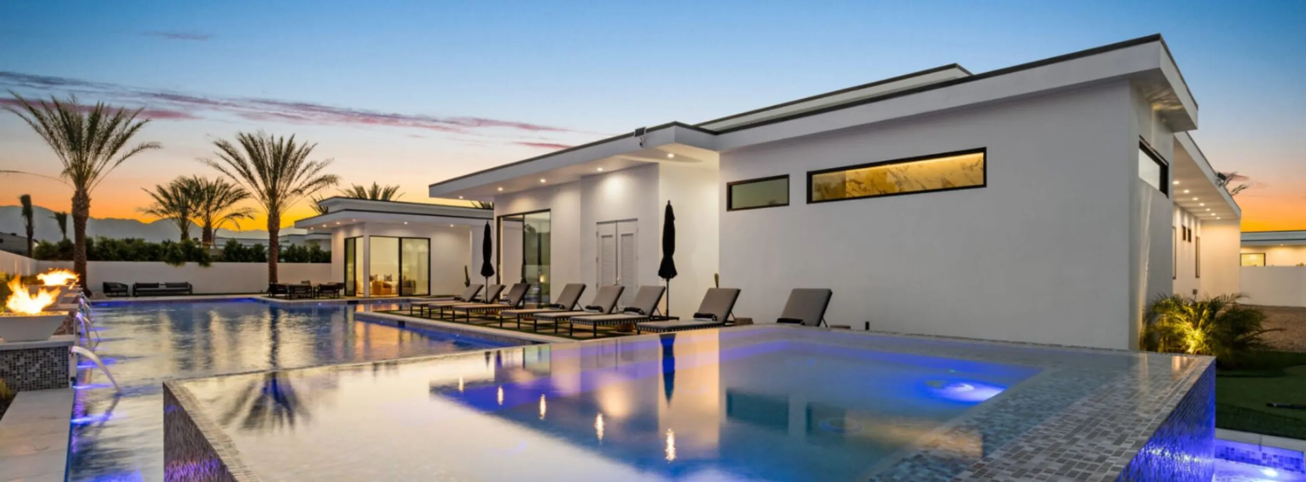 Modern Desert Villa with Private Pool, Spa and Golf Access — photograph 12