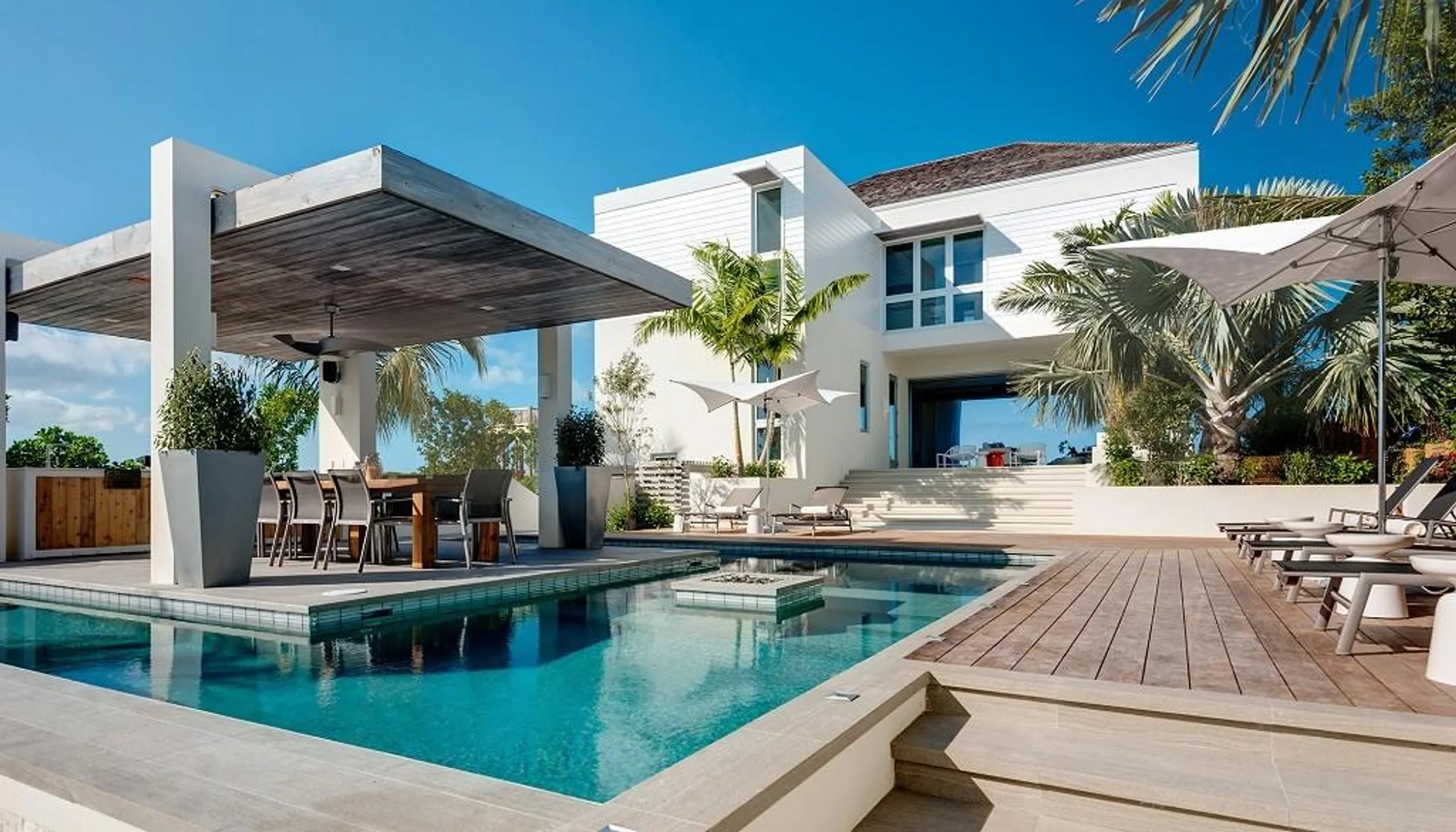 Smith's Reef Oasis 5-Bedroom Luxury Villas on Turks & Caicos Islands — photograph 9