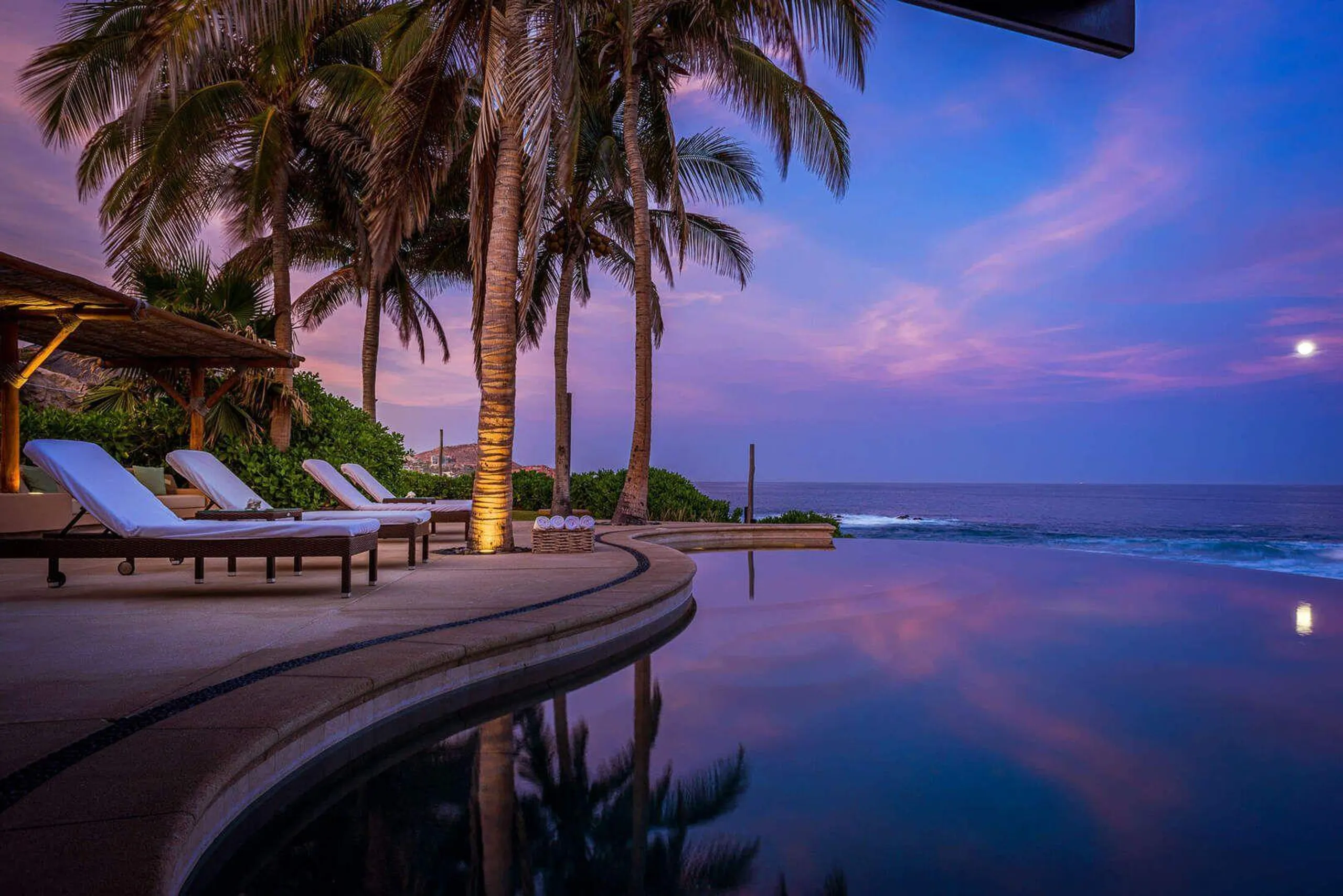 Stunningly Unique Cabo Real Vacation Villa with Infinity Pool, Hot Tub and Incredible Ocean Views — photograph 9