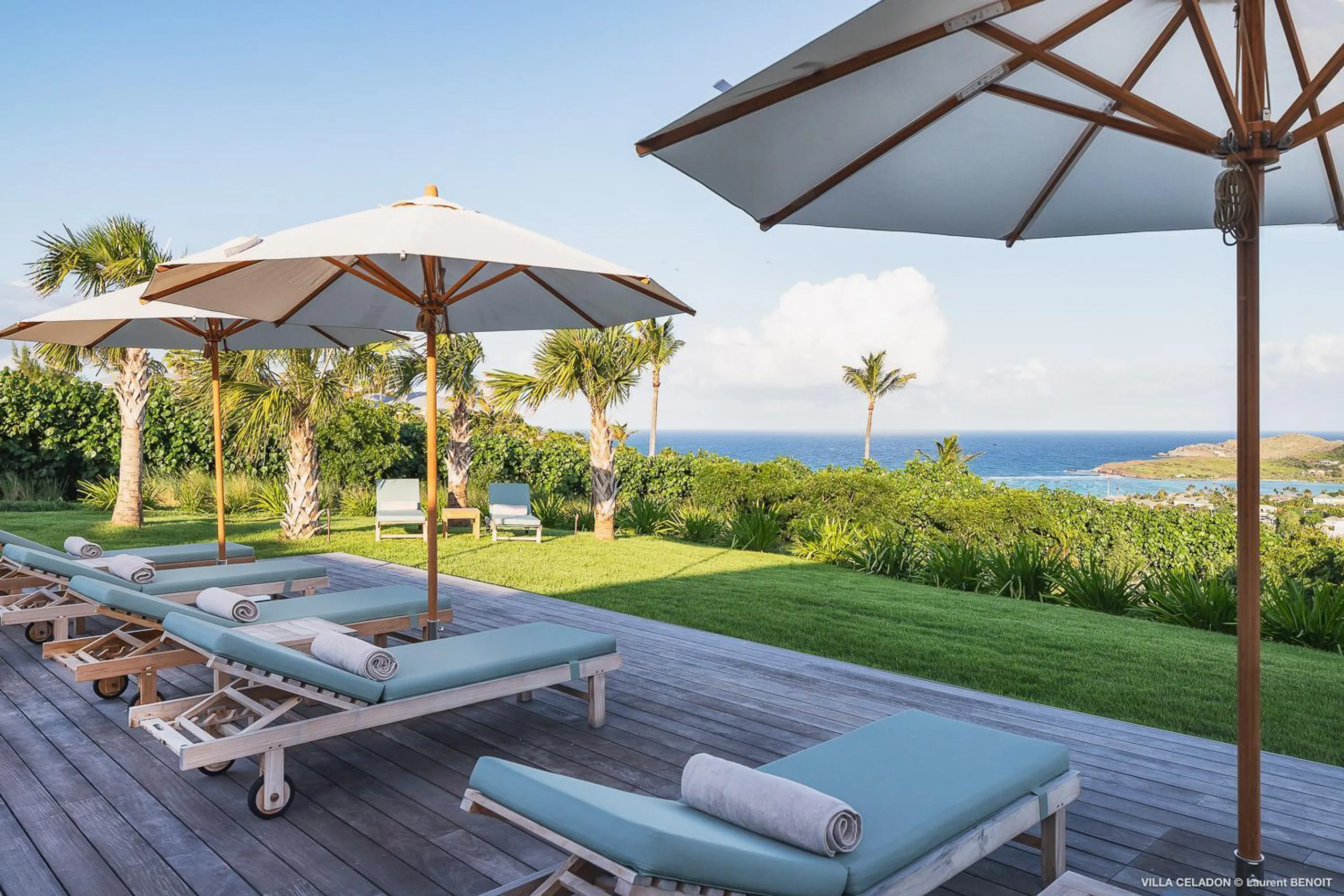Opulent Oceanview Villa with Private Pool and Gazebo — photograph 4