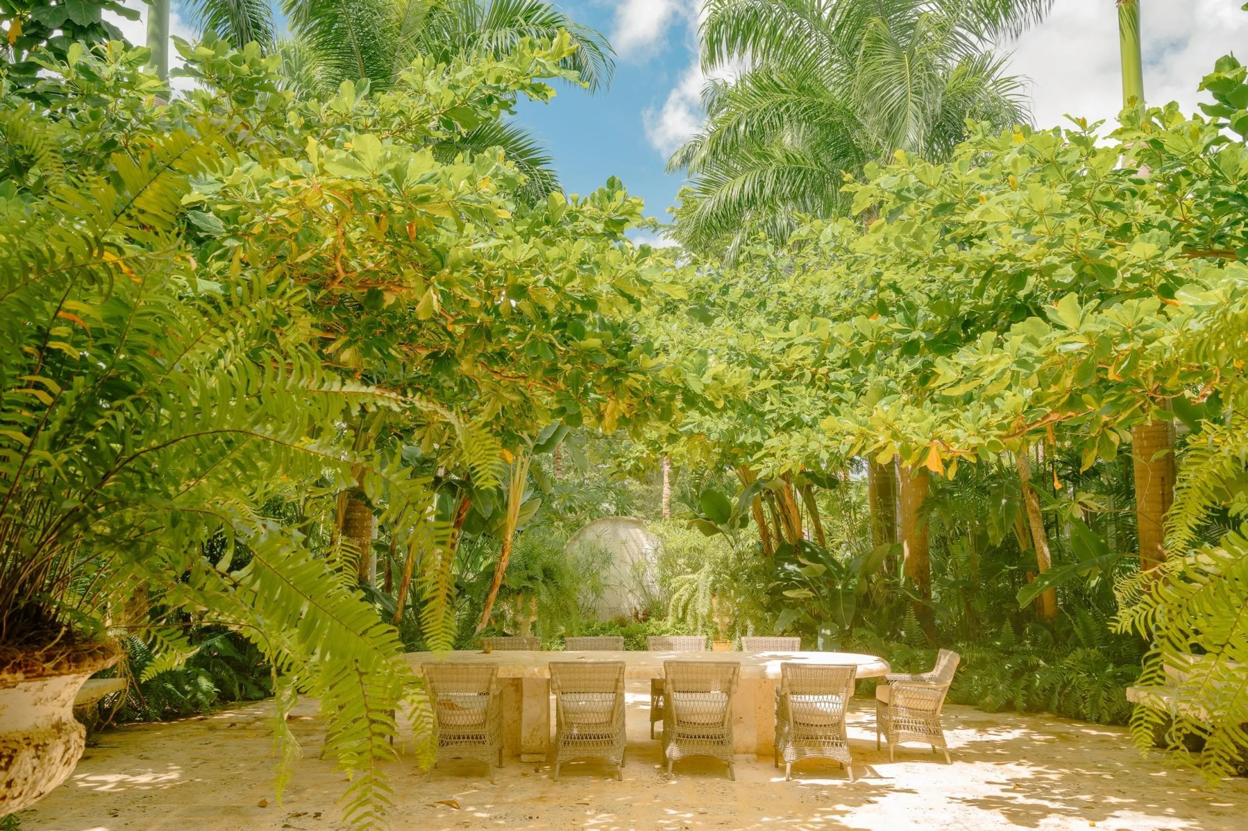 Outstanding Higuey Villa with Rejuvenating Pool and Stunning Views — photograph 10