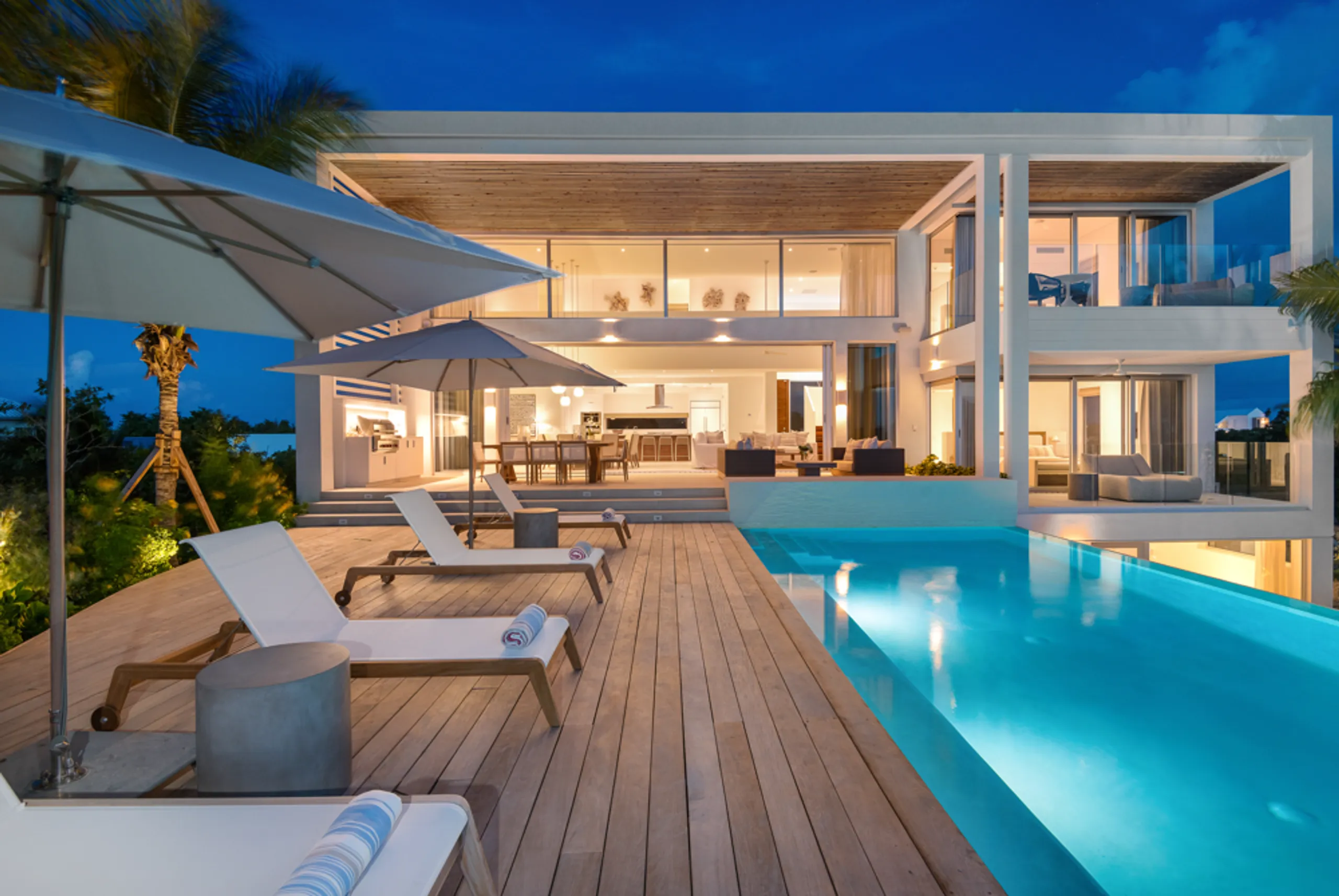 Grace Bay Contemporary Estate with Infinity Pool and Stunning Views, Grace Bay