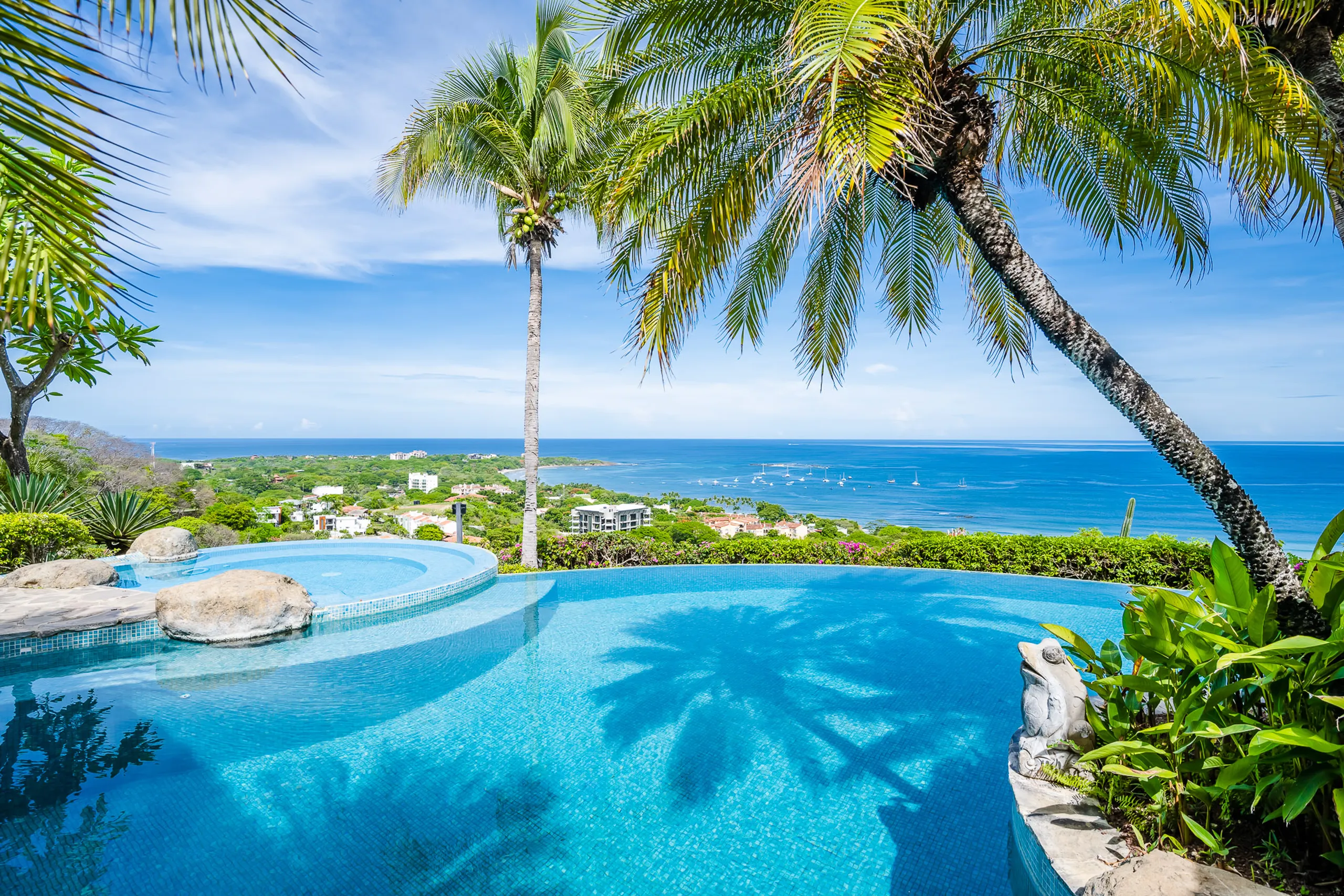 Elegant & Playful Twin Villas in Tamarindo with 2 Pools, Chef Services & Ocean Views from — photograph 5