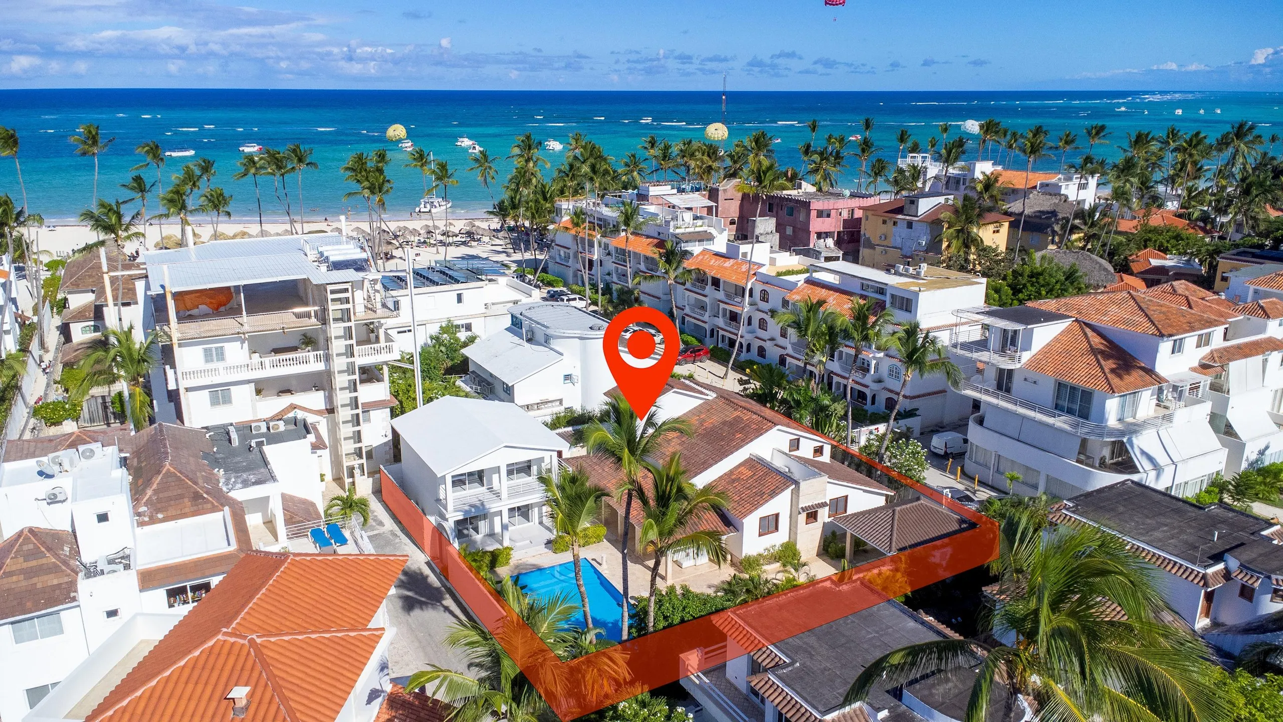 Deluxe Punta Cana Villa with Private Pool and Walks to Beach — photograph 6