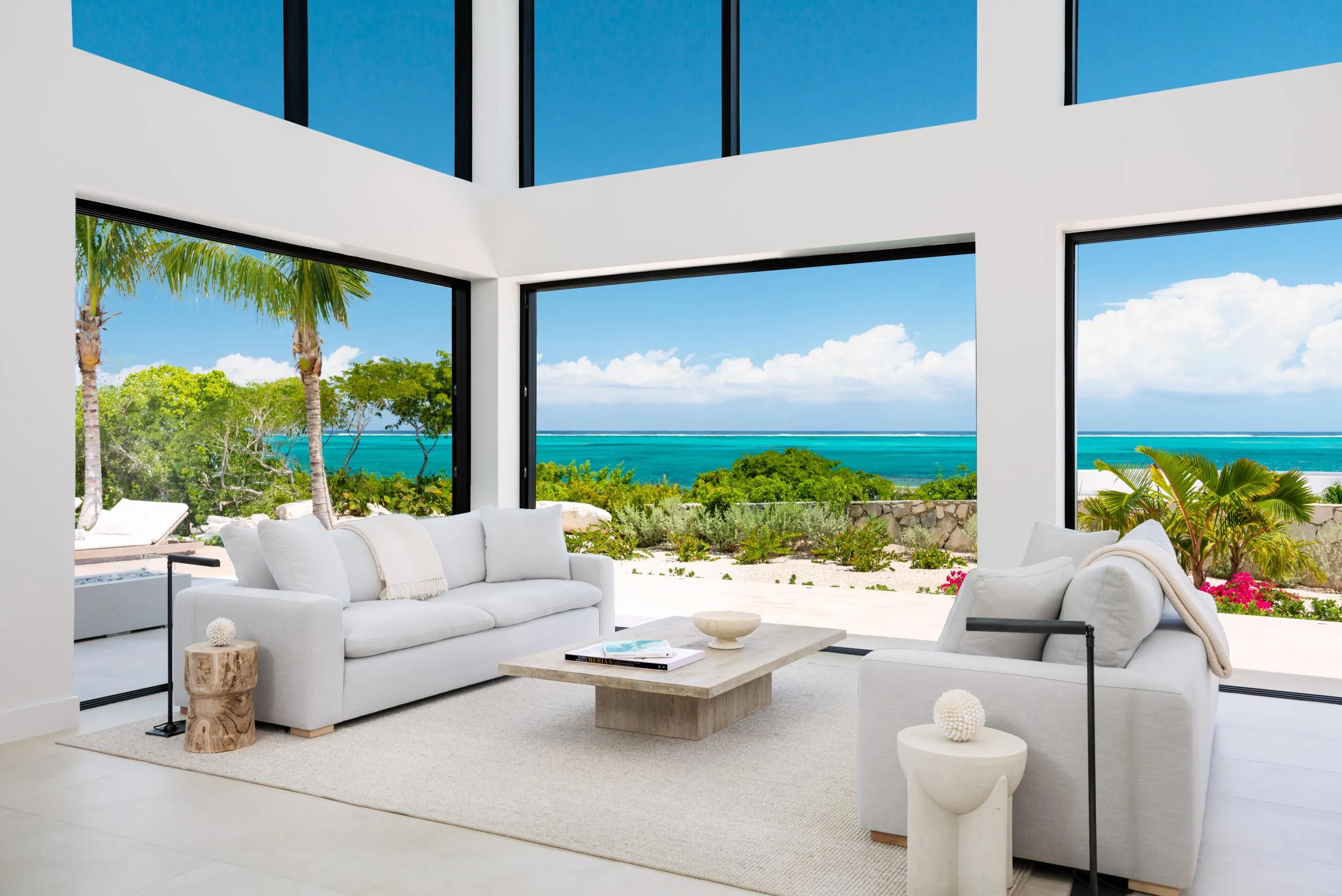 Exhilarating Majestic Villa with Private Pool and Panoramic Views — photograph 6