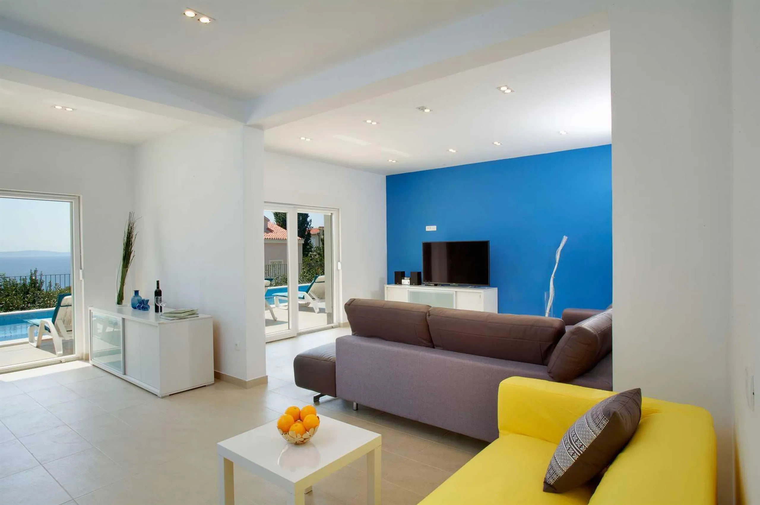 Exquisite Podcelina Villa Haven with Heated Pool, Stunning Views — photograph 9
