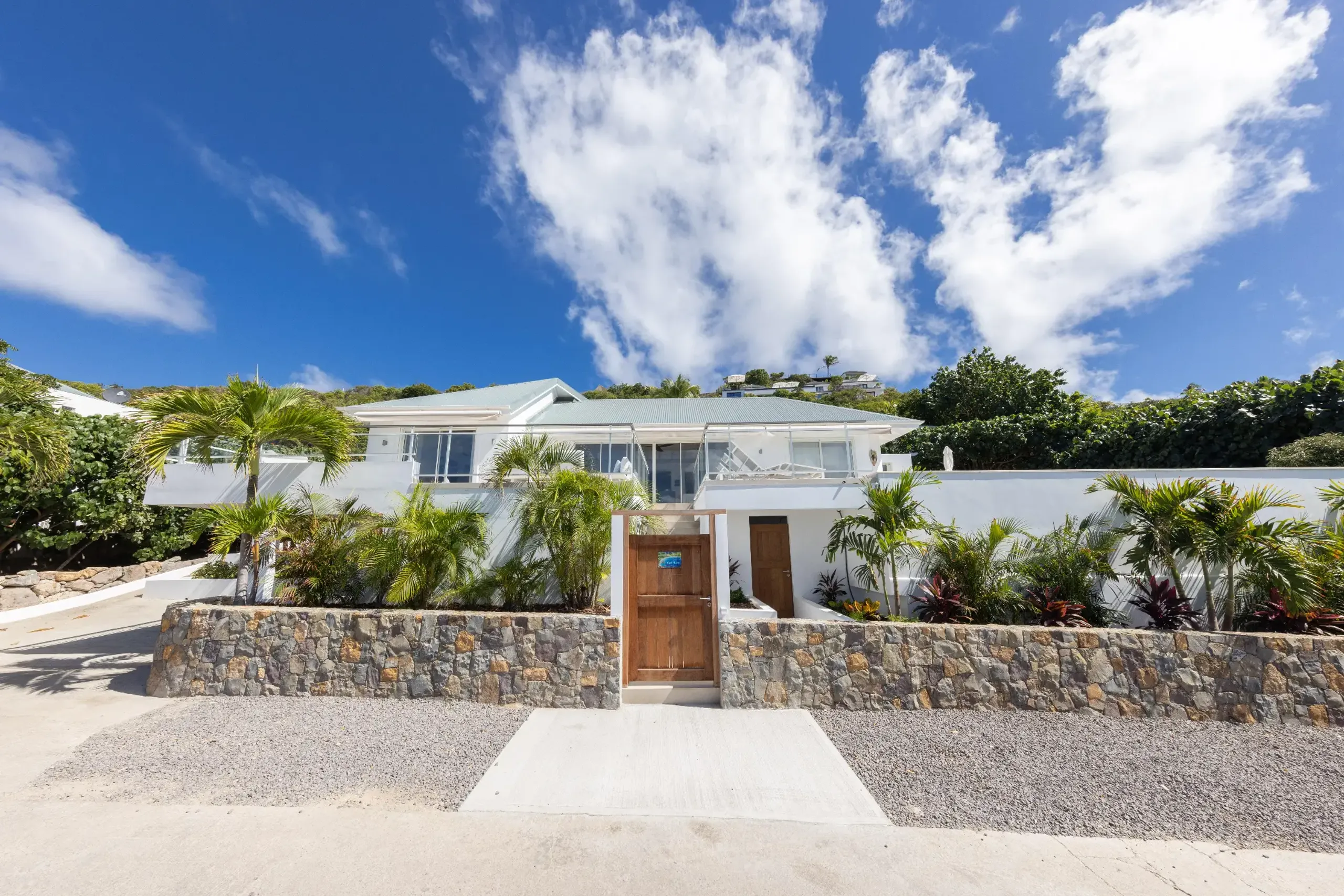 Deluxe Pointe Milou Villa with Private Pool and Ocean Views — photograph 8