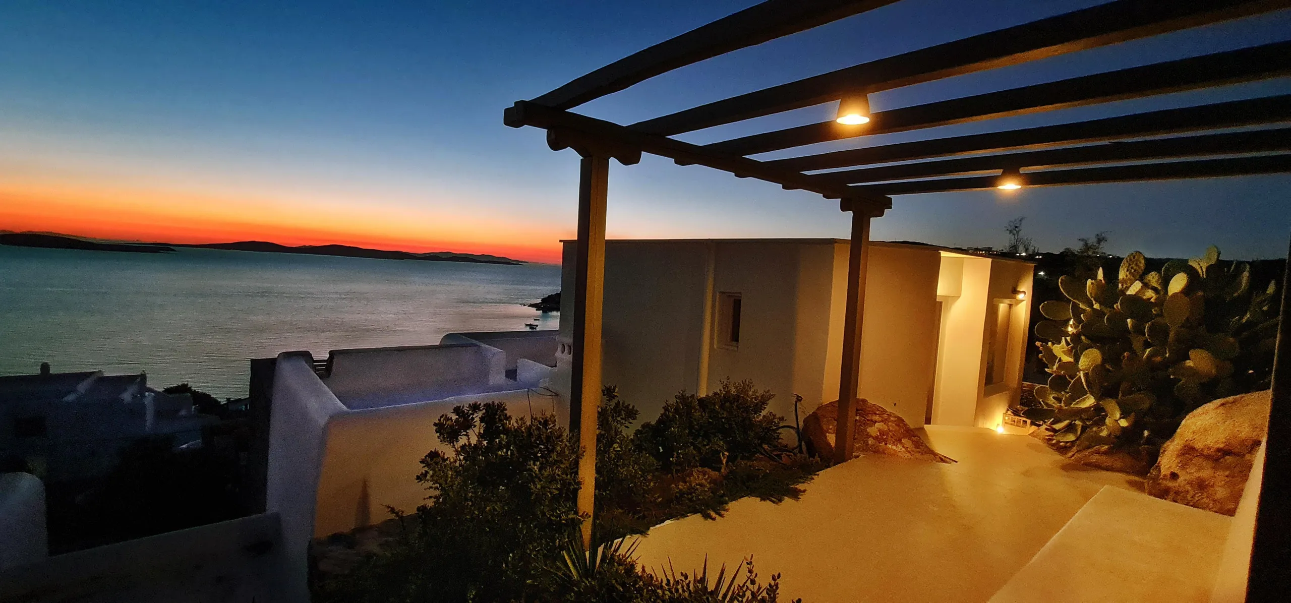 Ultimate Mykonos Sunset Coastal Charm Villa — photograph 4