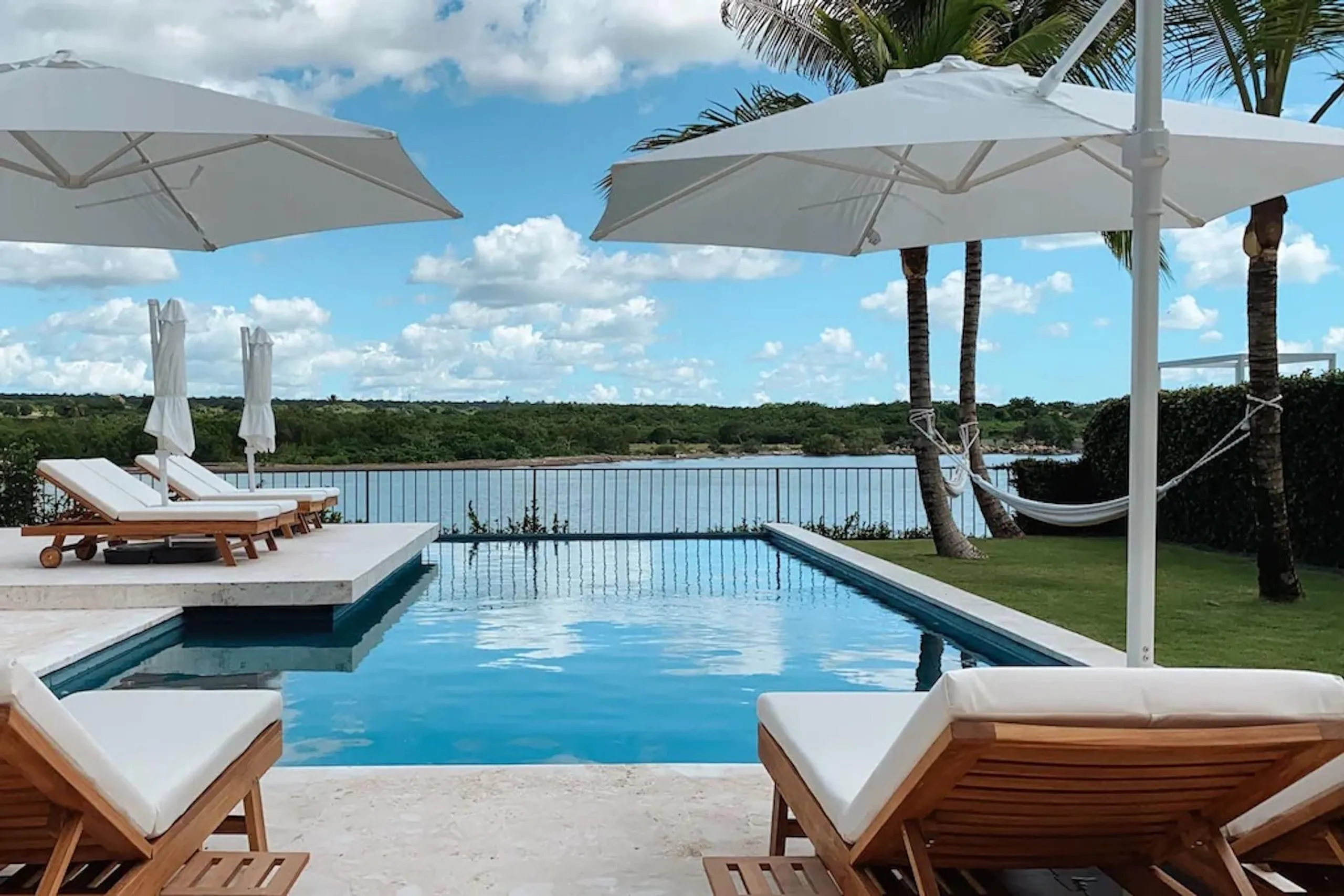 Elegant Chavón River Villa with Ocean Views, Pool & Full Staff, La Romana