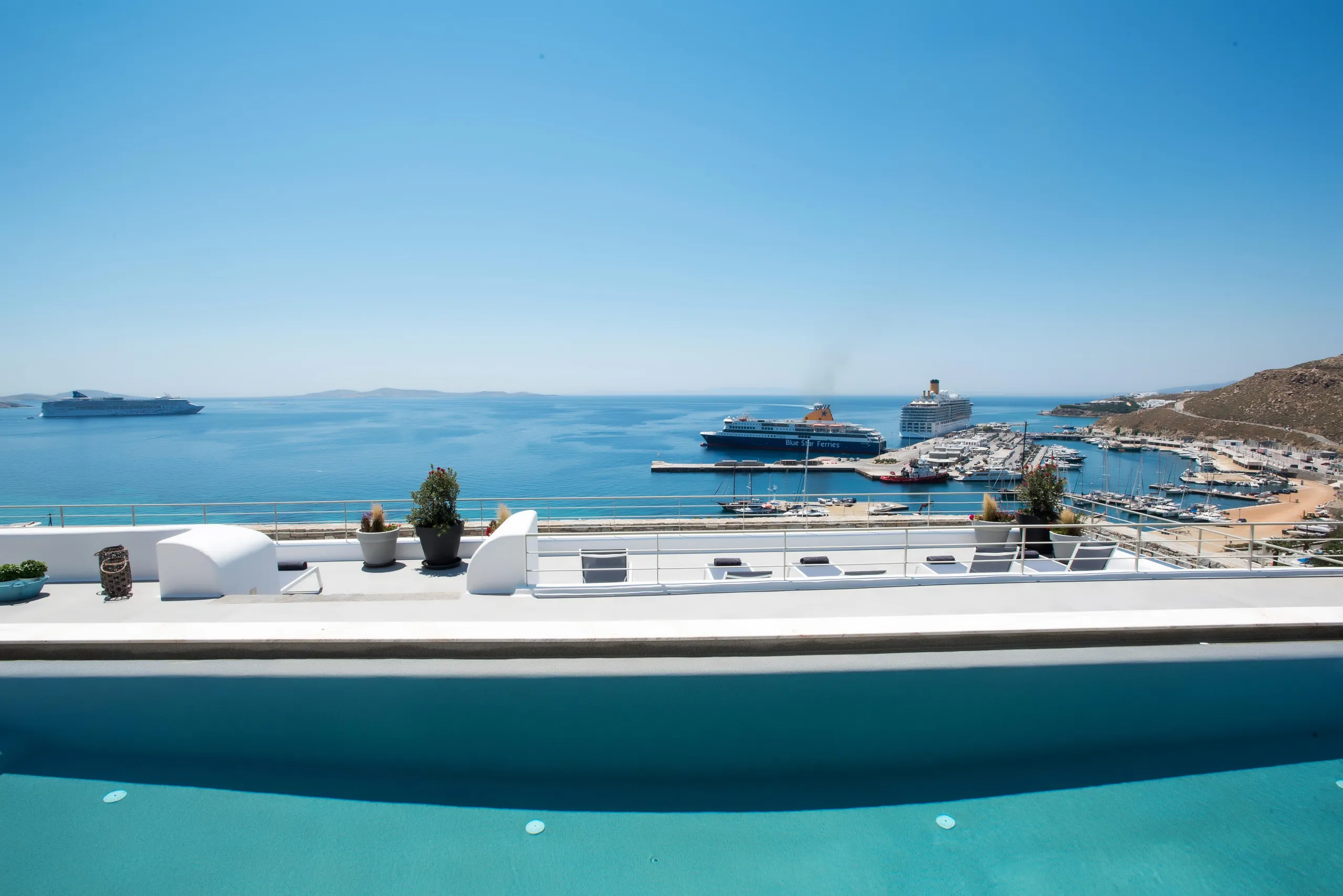 Top-of-the-line 21BR Refreshing Style Villa with Private Pool — photograph 9